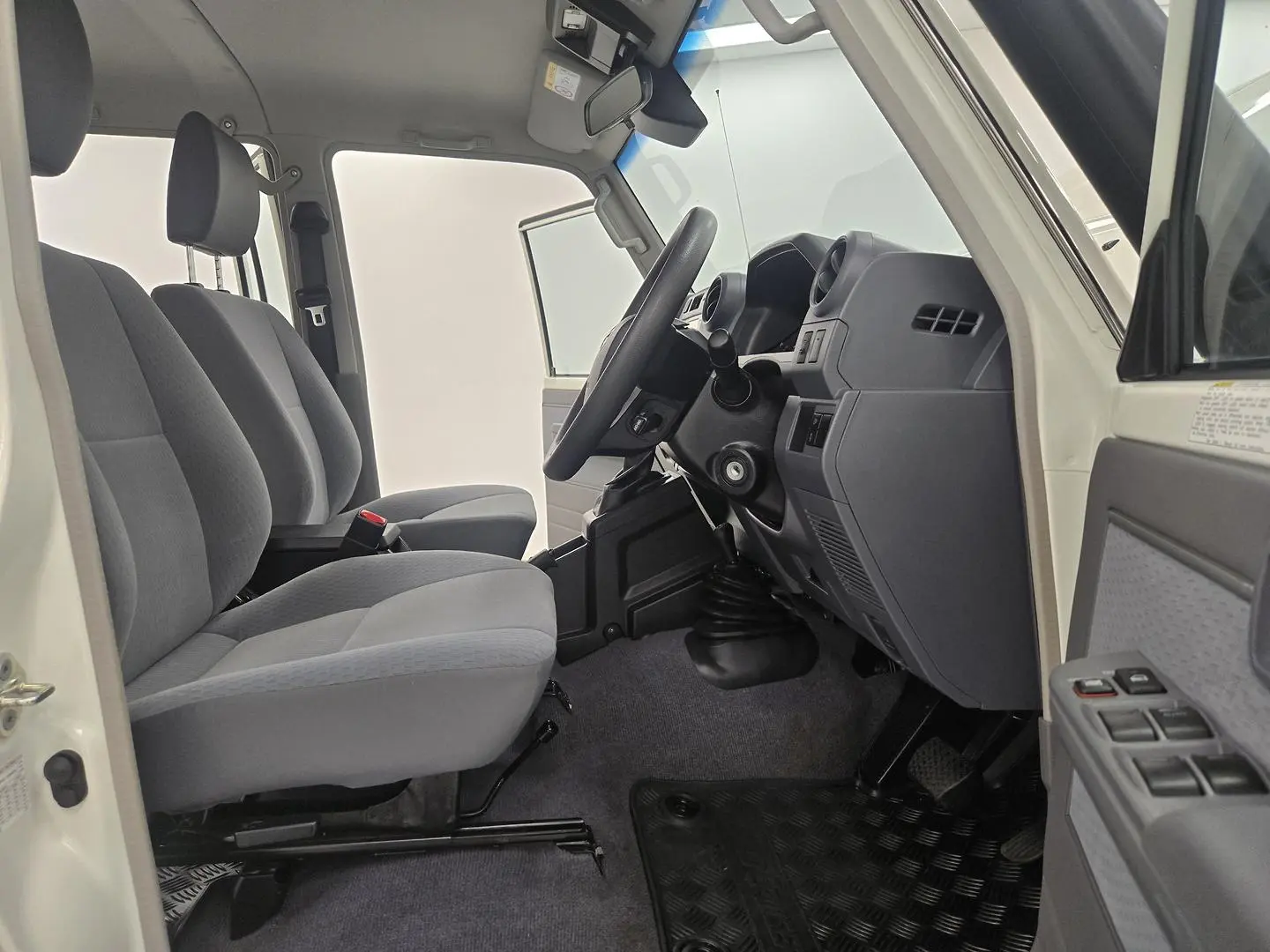2023 Toyota Landcruiser Gallery Image 21