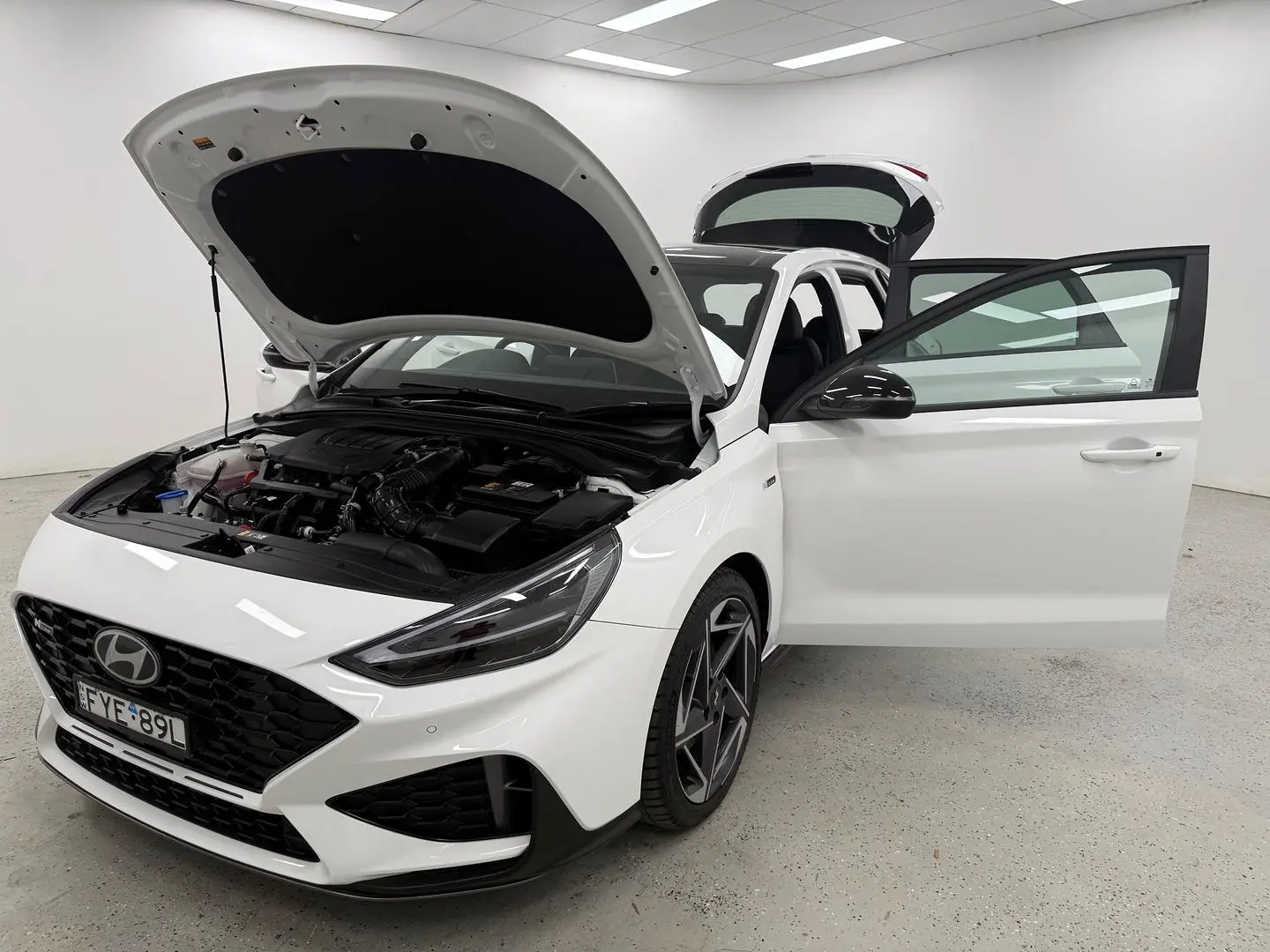 2024 Hyundai i30 Gallery Image 8