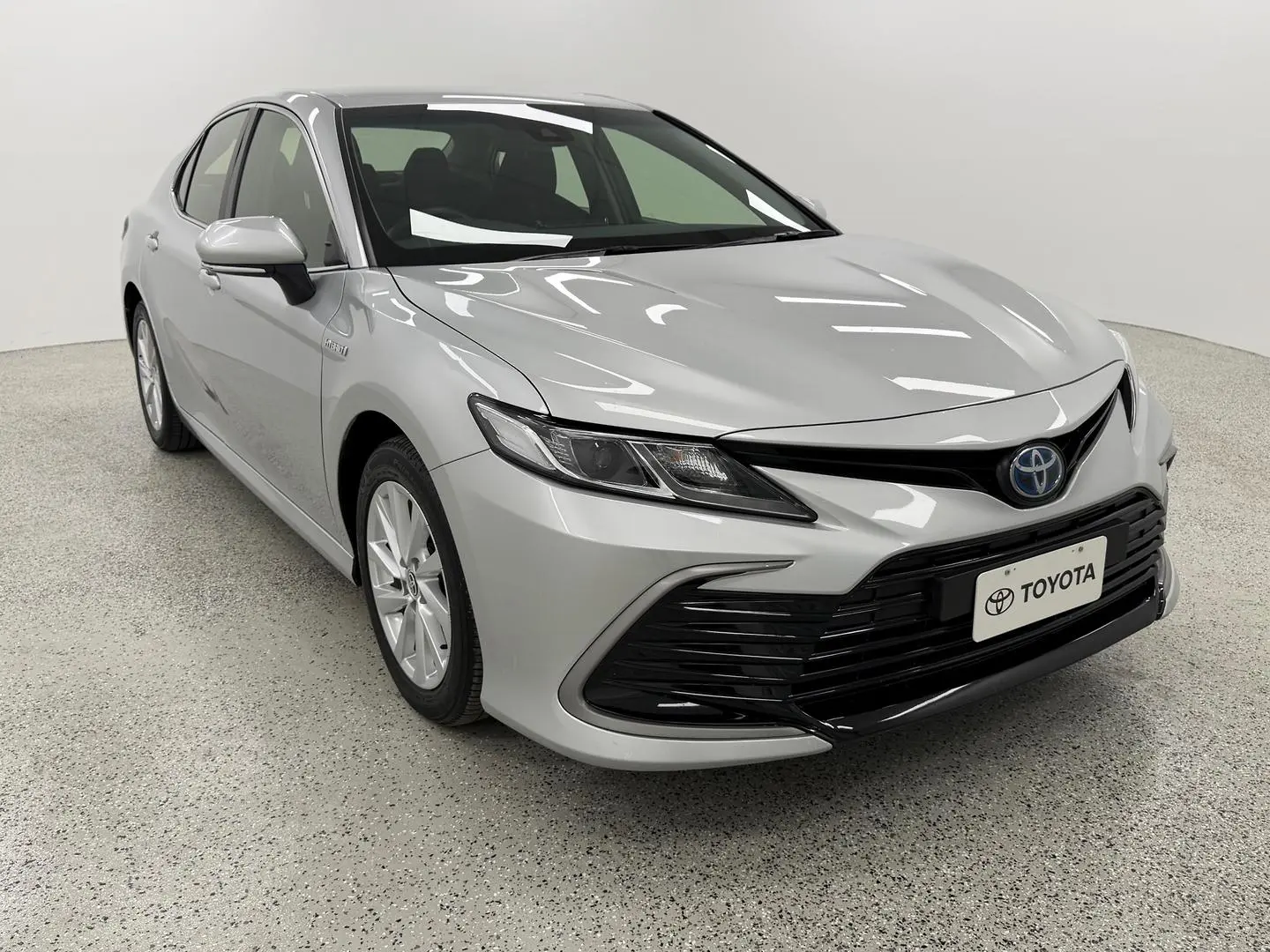 2024 Toyota Camry Gallery Image 1