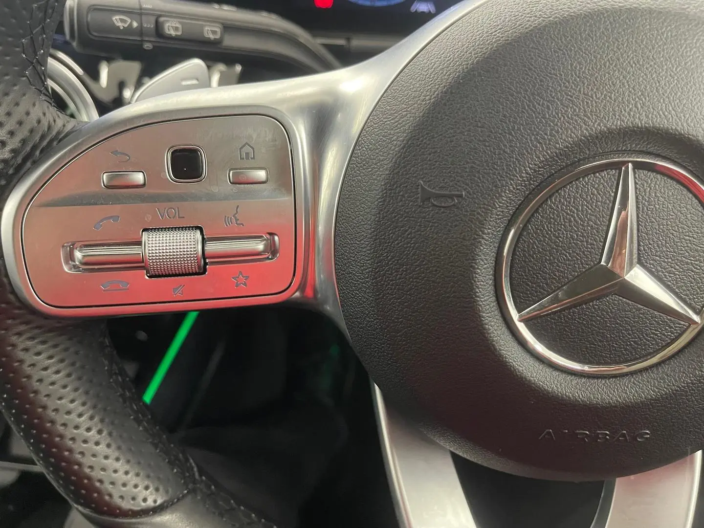 2020 Mercedes-Benz GLA-Class Gallery Image 33