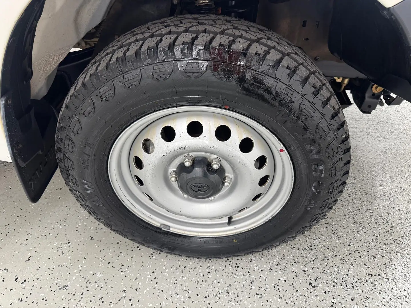 2020 Toyota Hilux Gallery Image 15