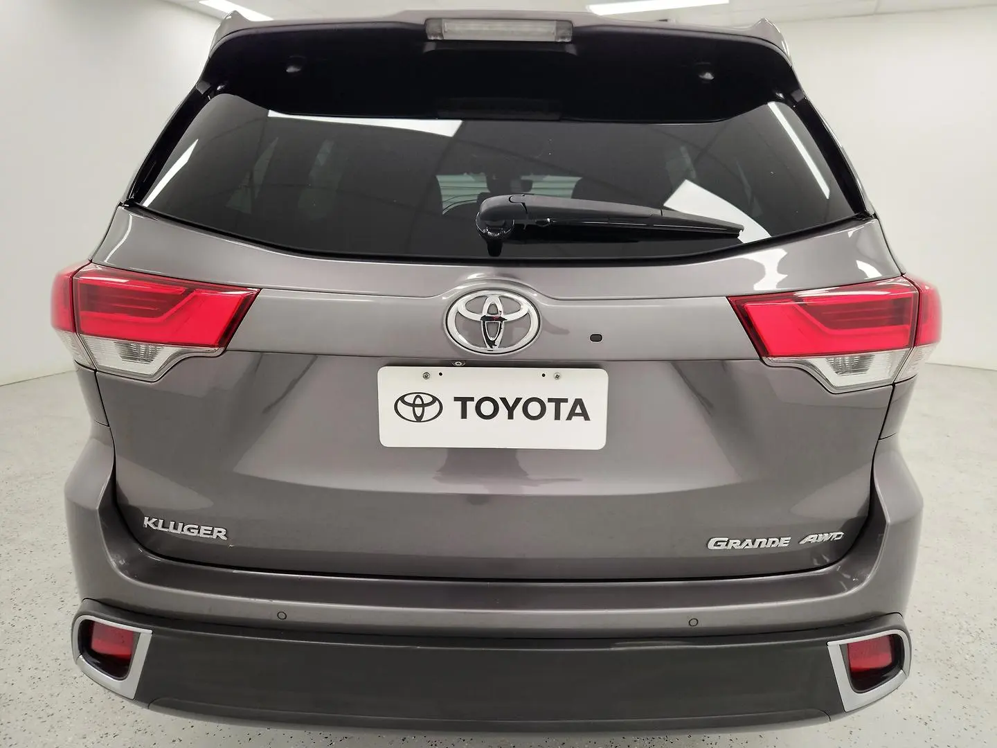 2020 Toyota Kluger Gallery Image 4