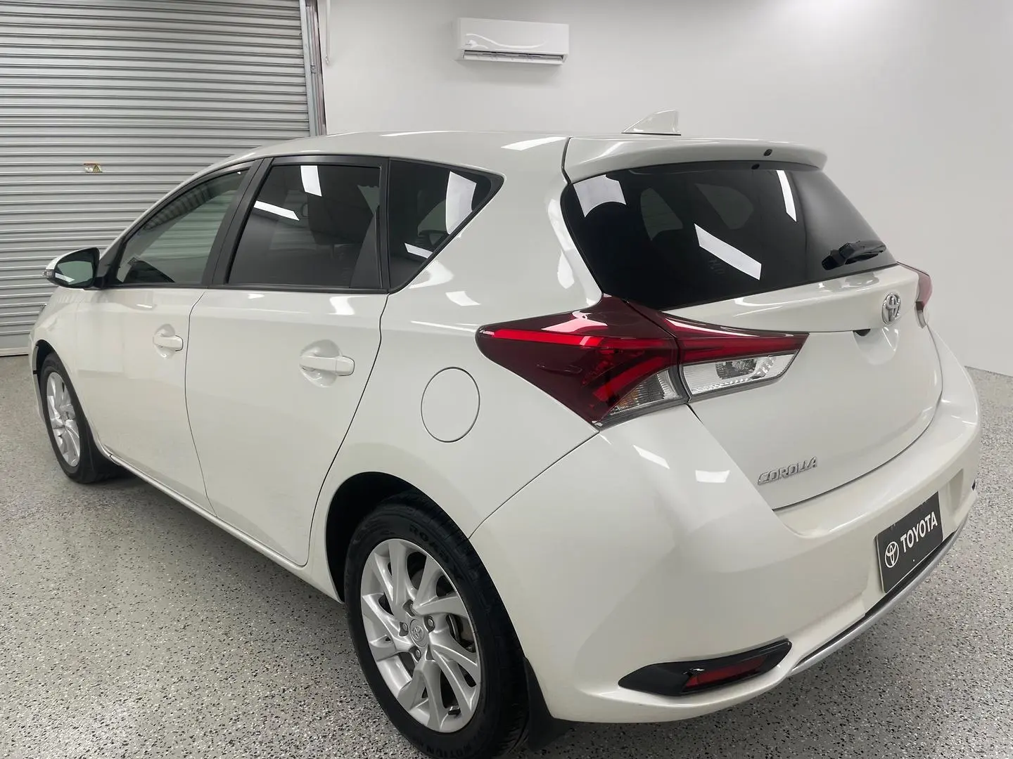 2017 Toyota Corolla Gallery Image 5