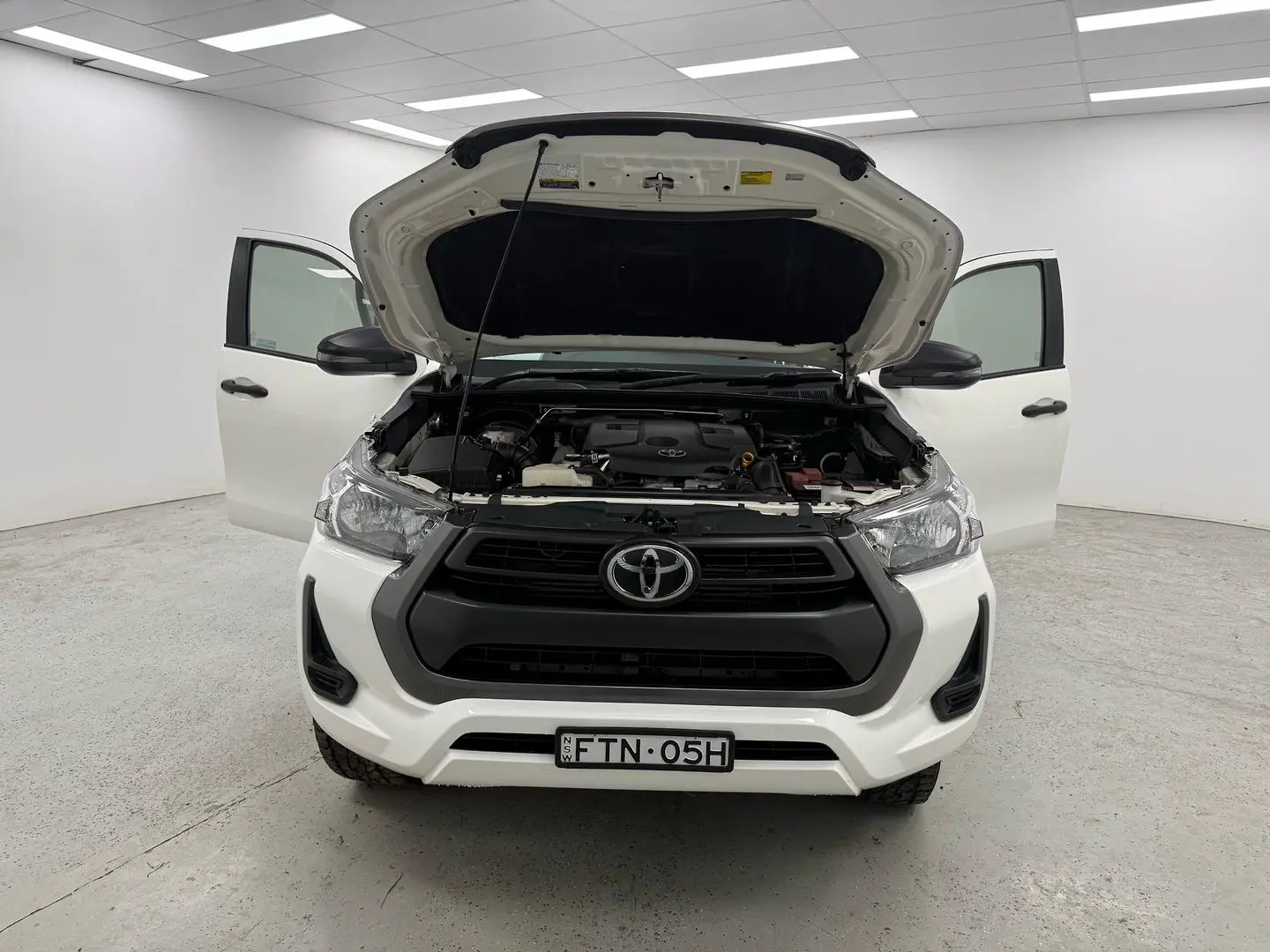 2022 Toyota Hilux Gallery Image 21