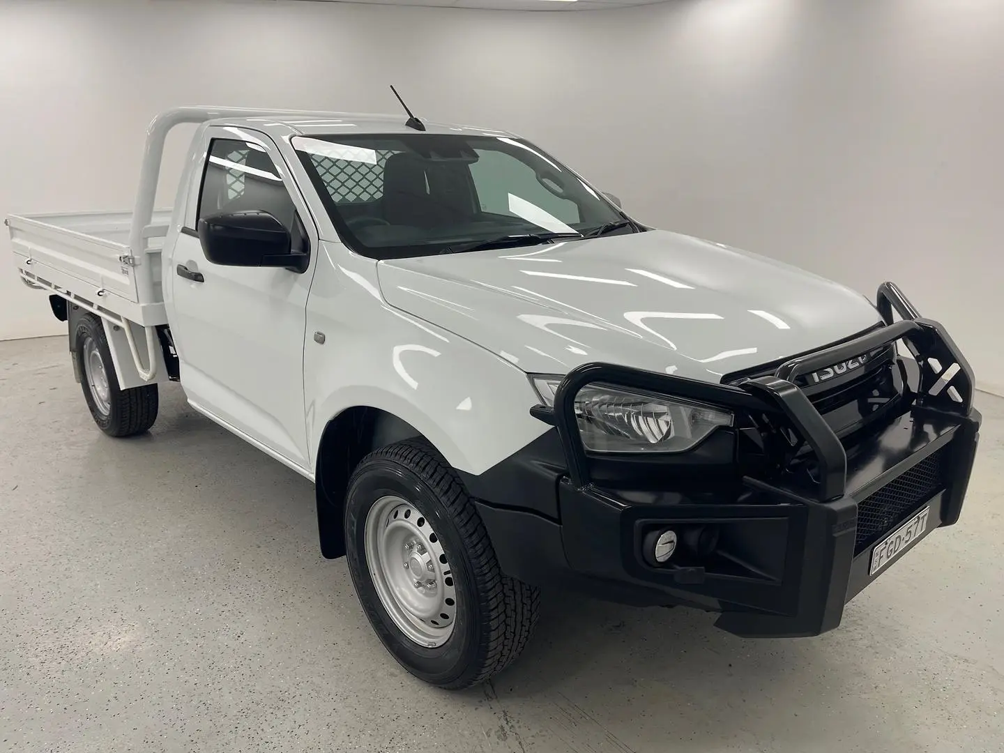 2024 Isuzu D-MAX Gallery Image 1