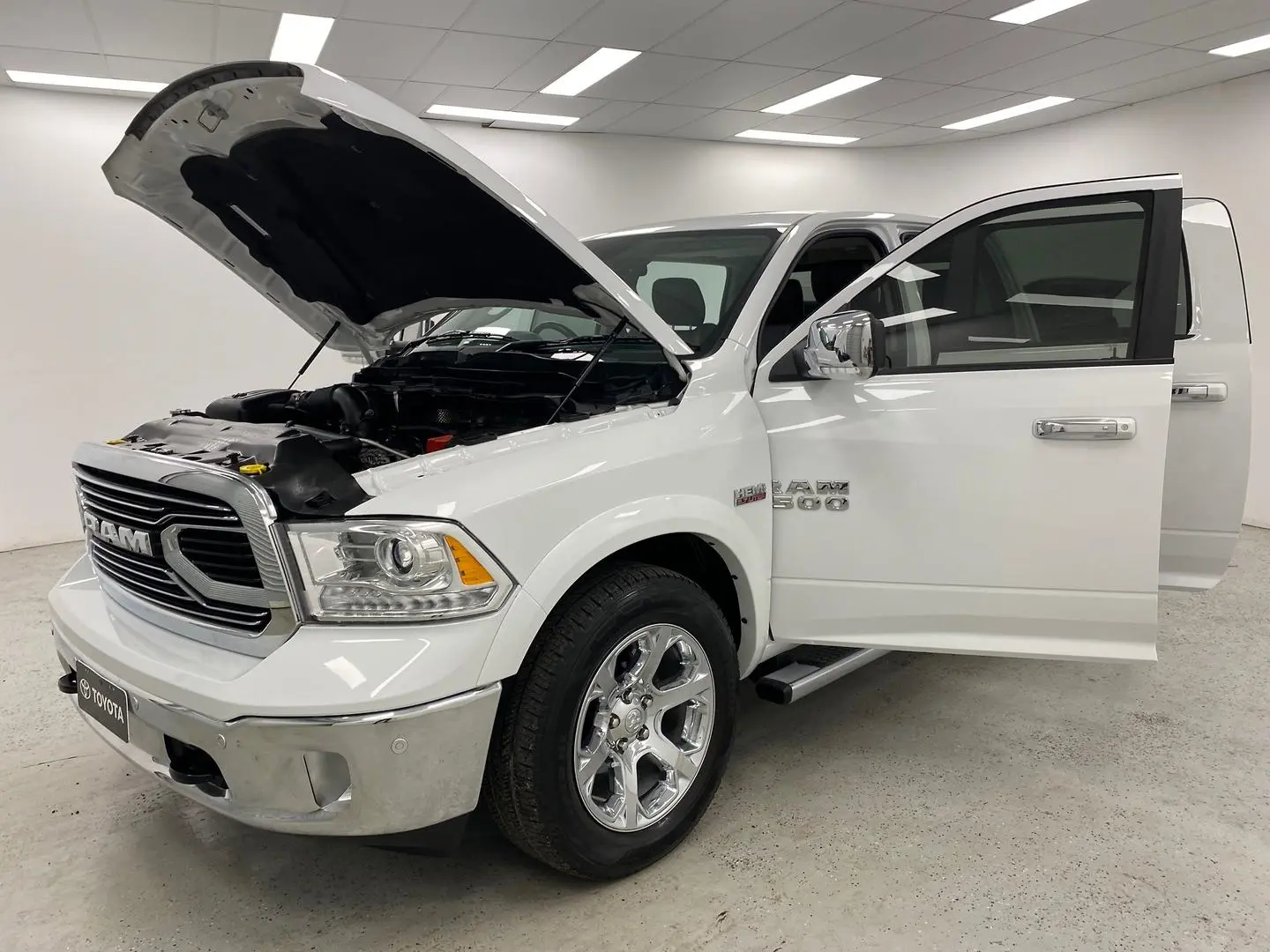 2020 Ram 1500 Gallery Image 15