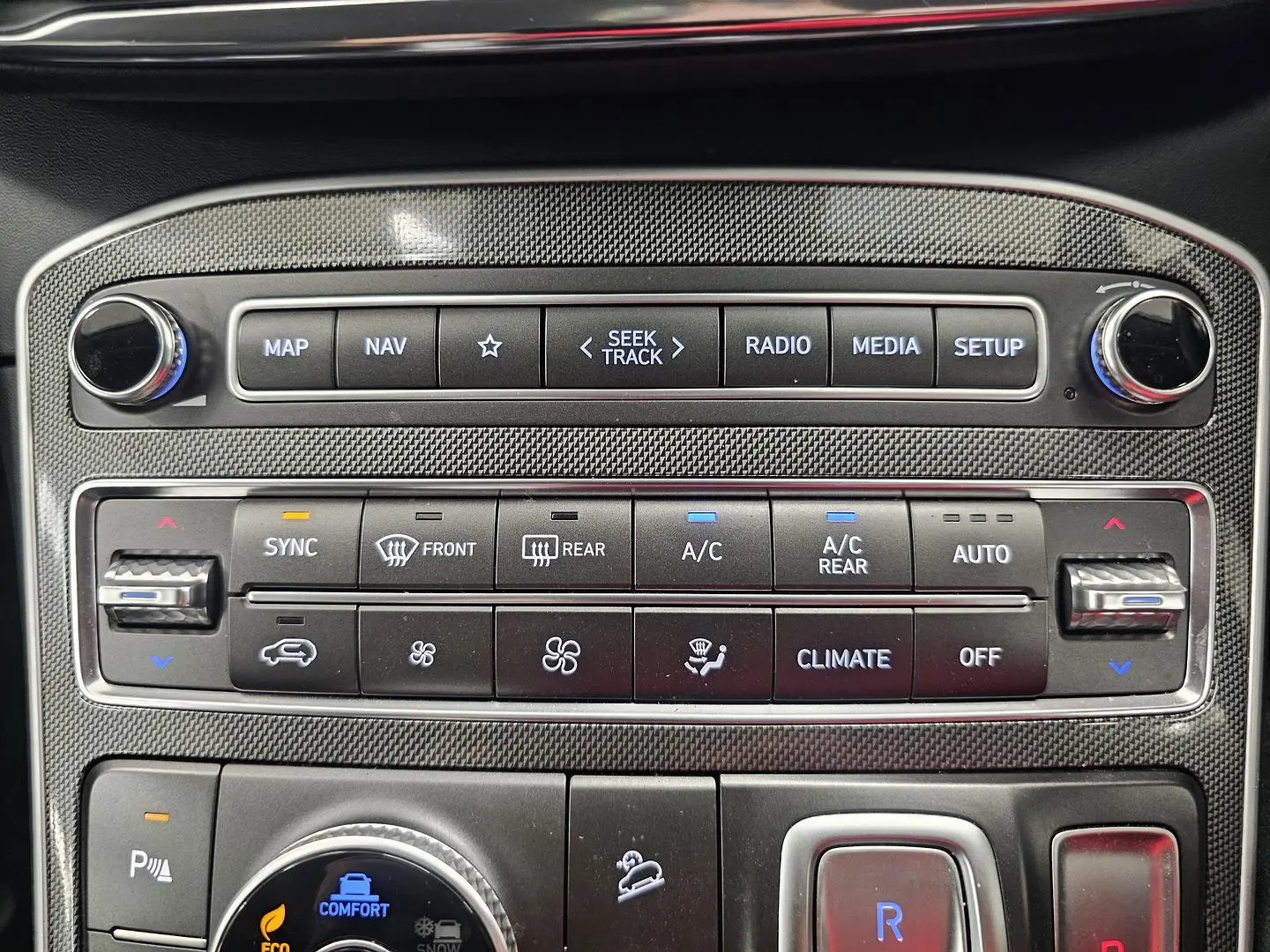 2022 Hyundai Santa Fe Gallery Image 33