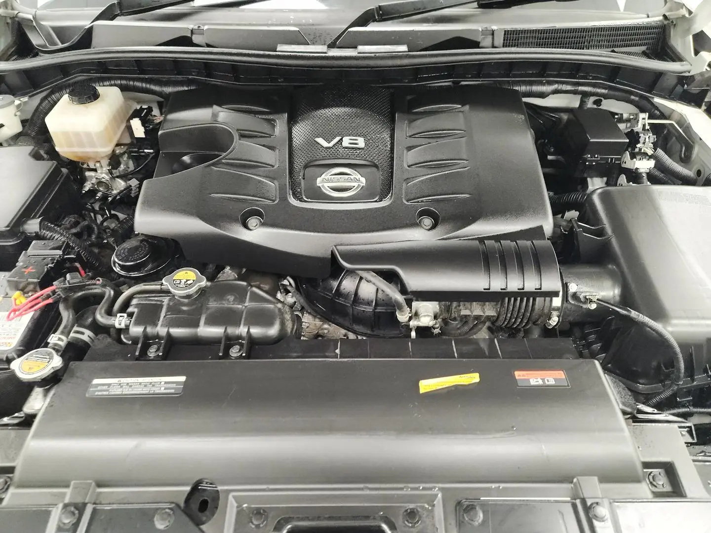 2016 Nissan Patrol Gallery Image 16