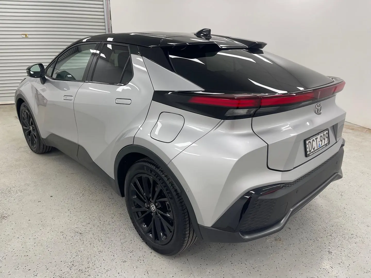 2025 Toyota C-HR Gallery Image 5