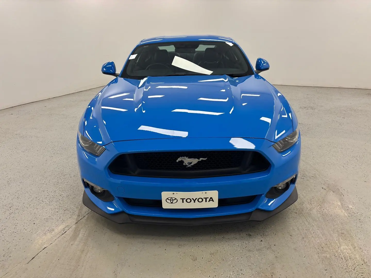 2017 Ford Mustang Gallery Image 36