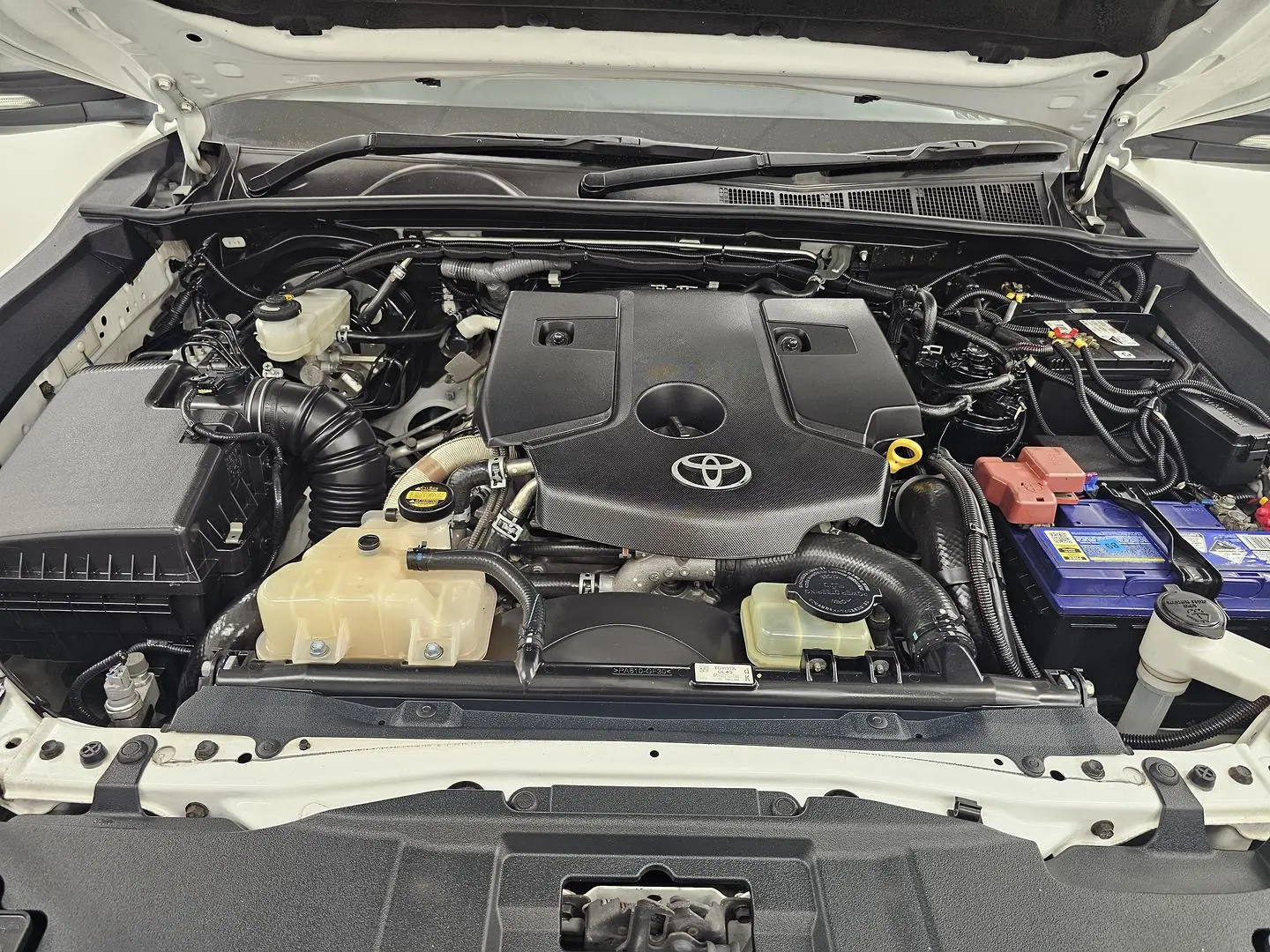 2015 Toyota Hilux Gallery Image 26