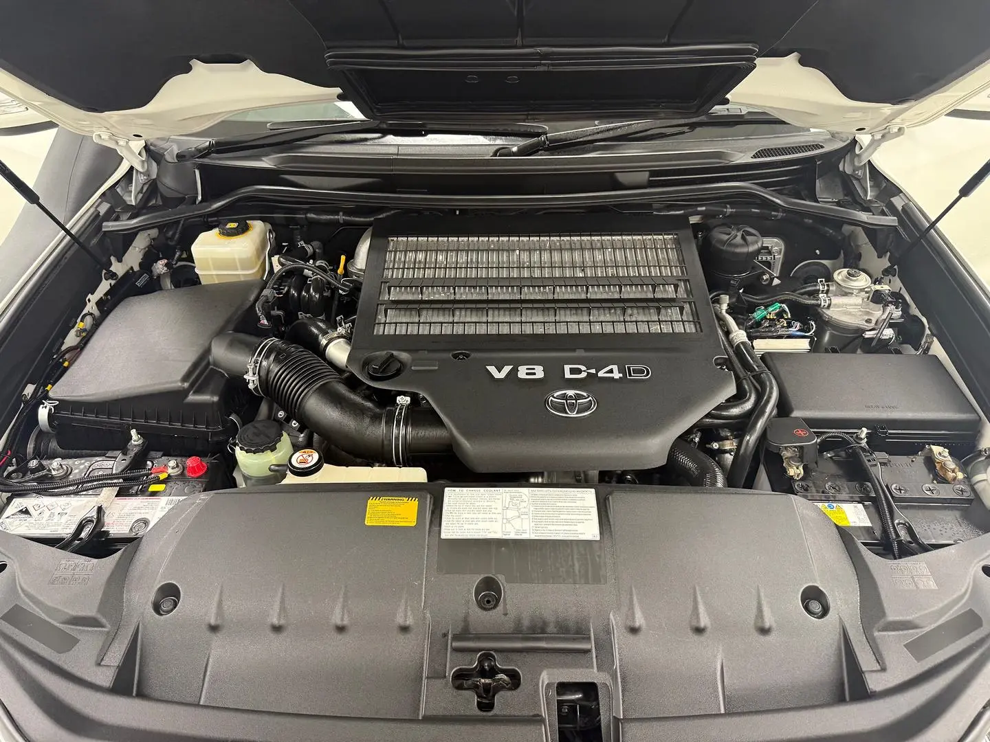 2019 Toyota Landcruiser Gallery Image 25