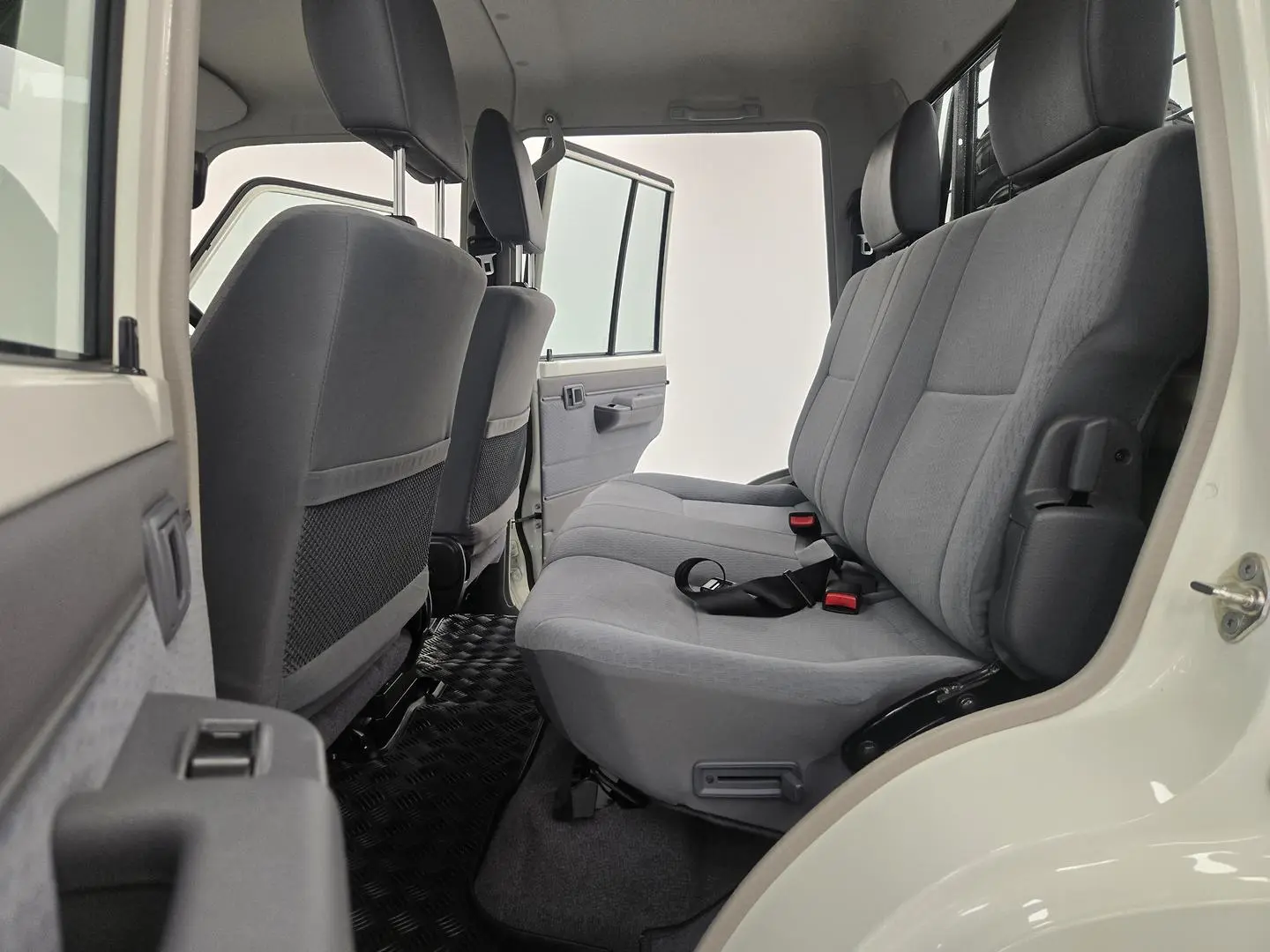 2023 Toyota Landcruiser Gallery Image 19