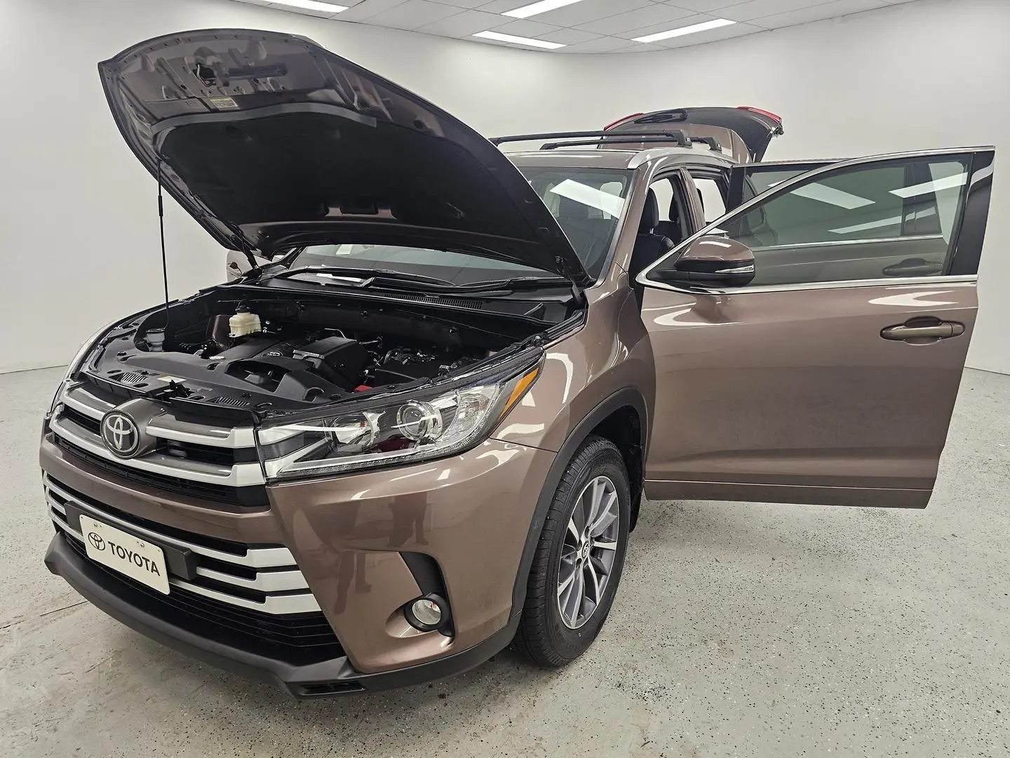 2019 Toyota Kluger Gallery Image 8