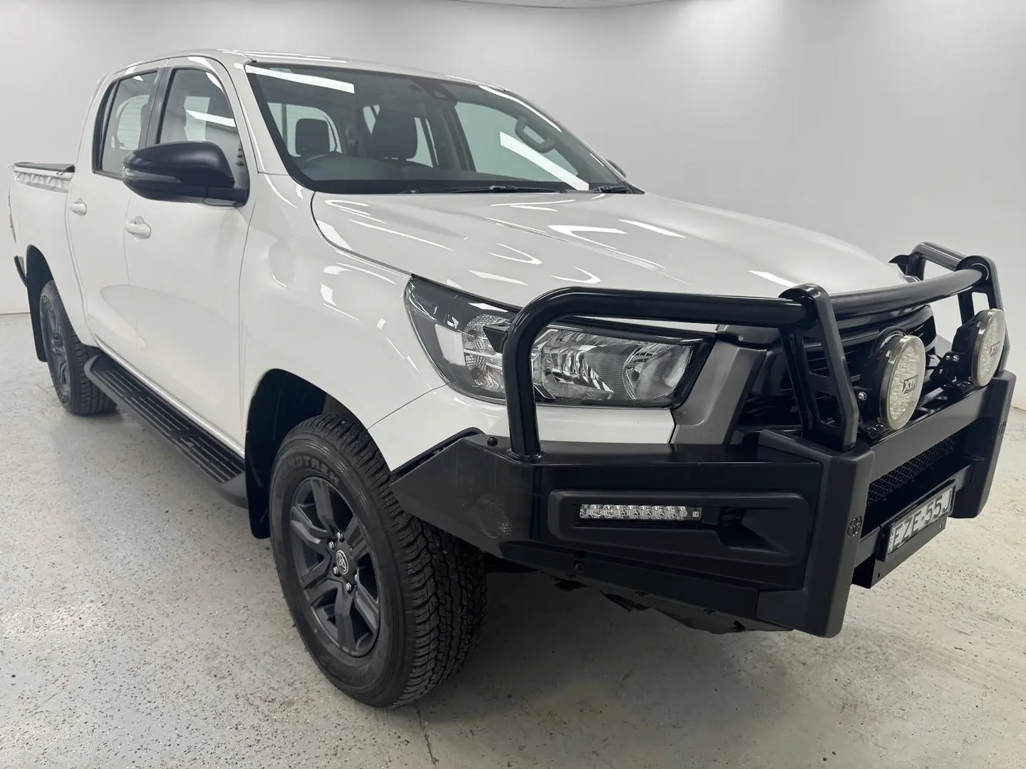 2023 Toyota Hilux Gallery Image 1