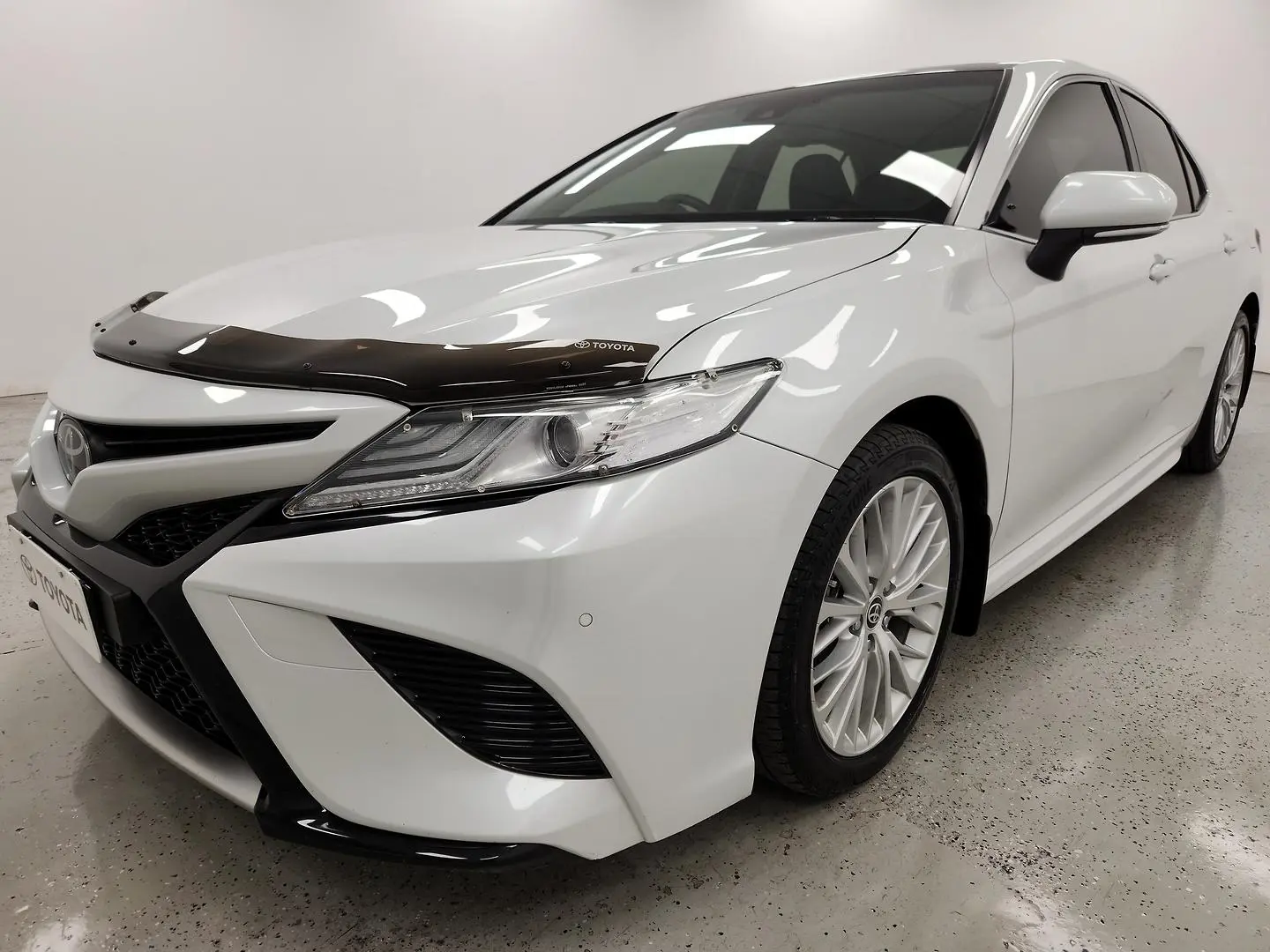 2020 Toyota Camry Gallery Image 7