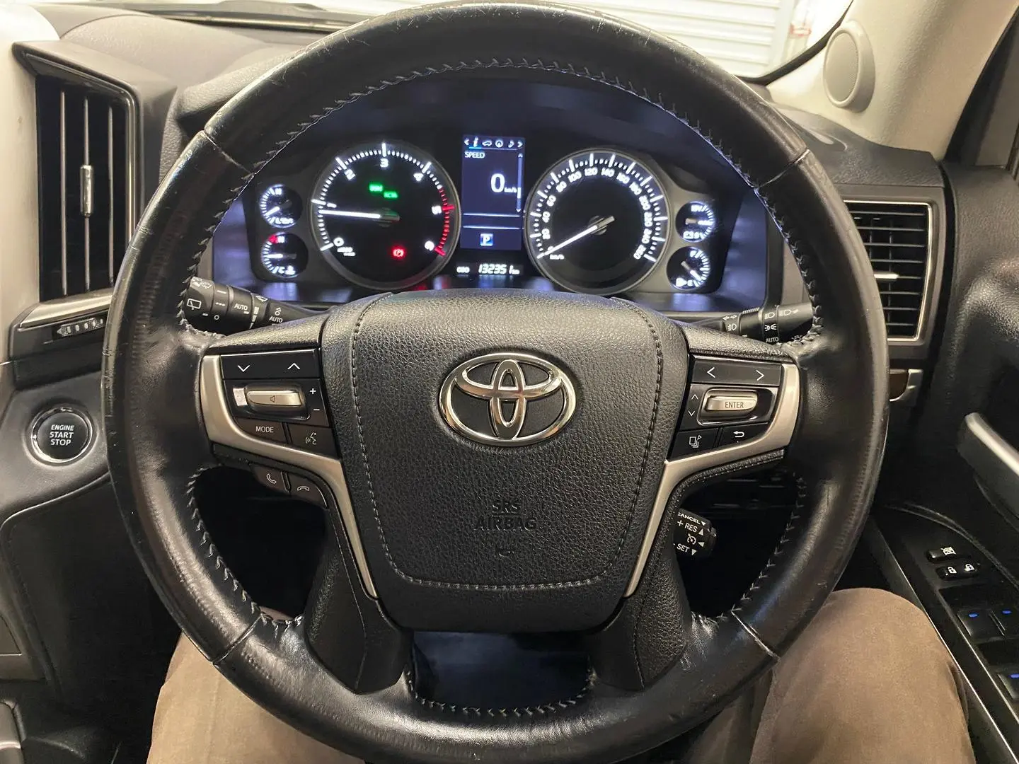 2019 Toyota Landcruiser Gallery Image 22