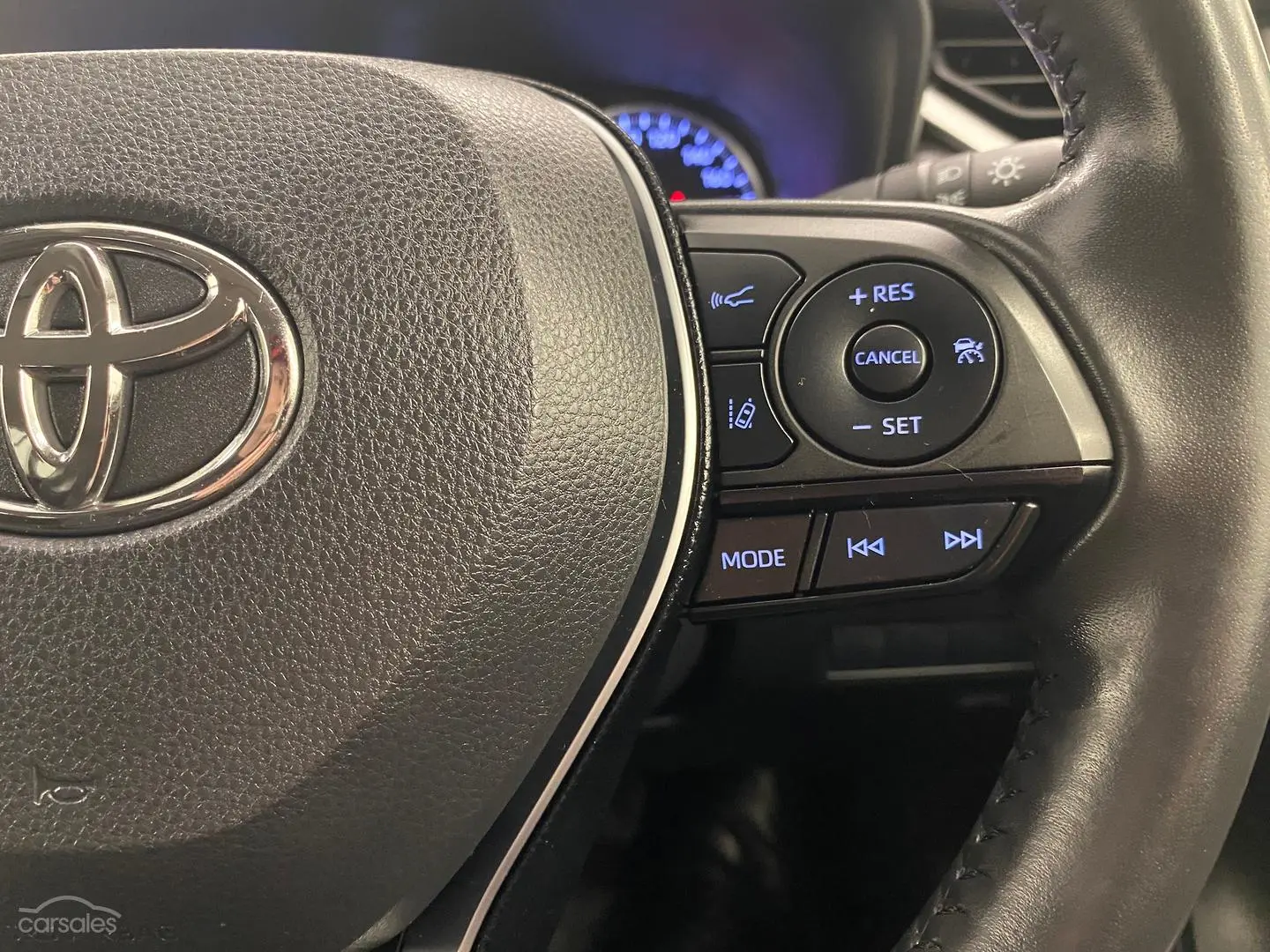 2019 Toyota RAV4 Image 24