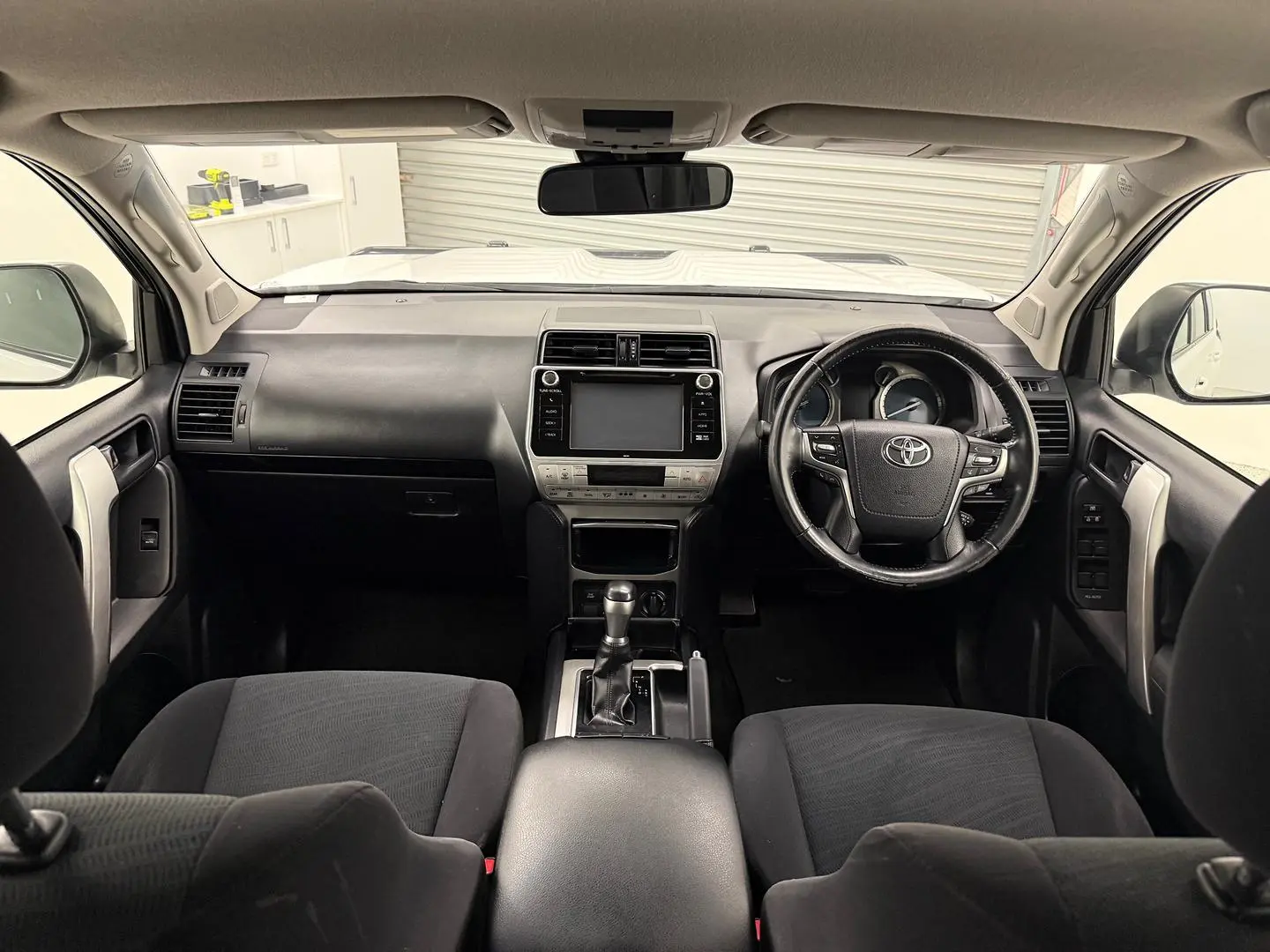 2020 Toyota Landcruiser Prado Gallery Image 25