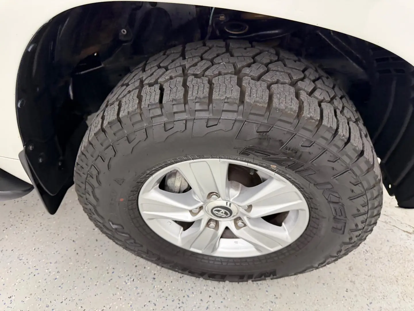 2020 Toyota Landcruiser Gallery Image 14