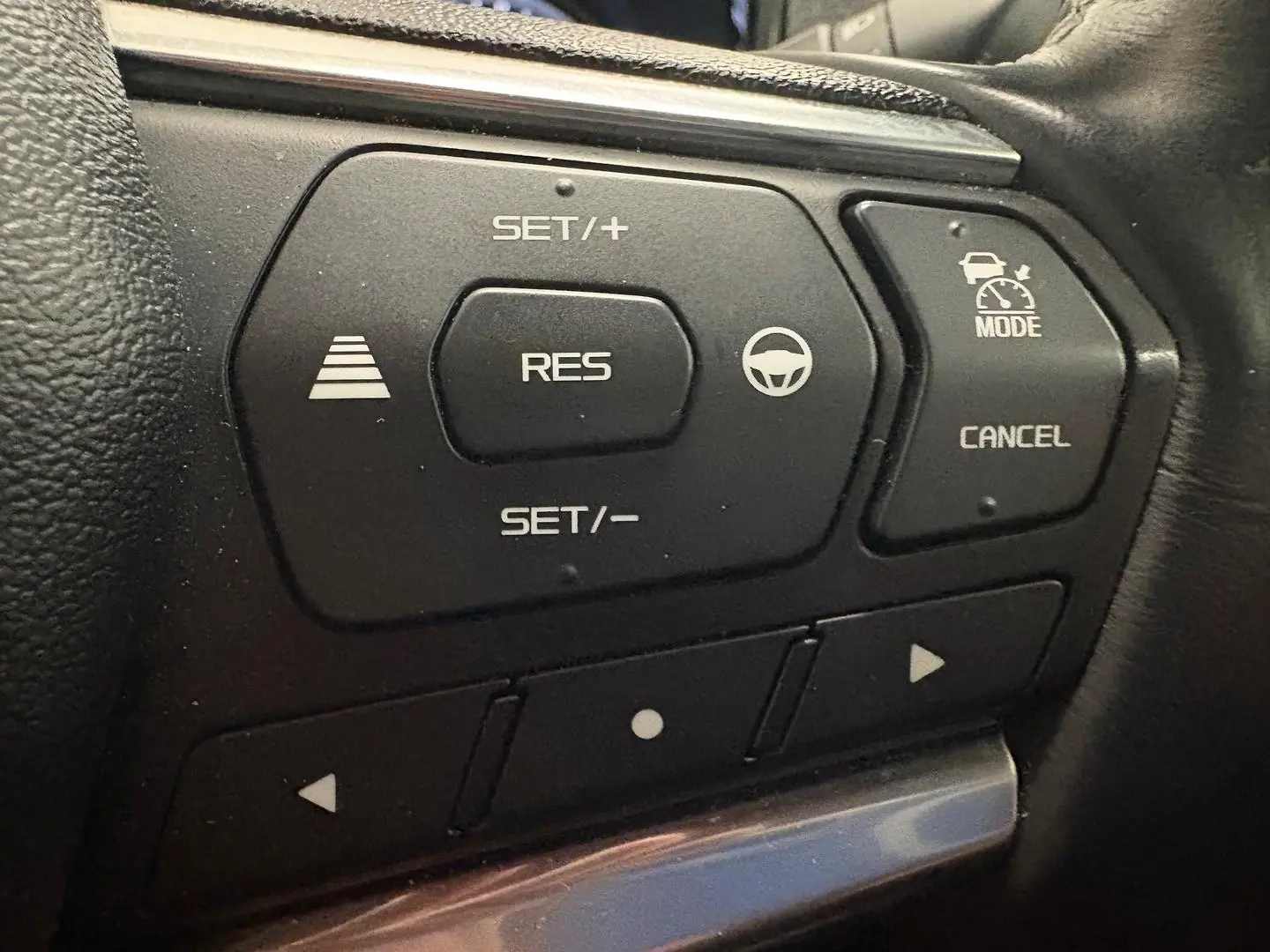 2021 Isuzu D-MAX Gallery Image 27