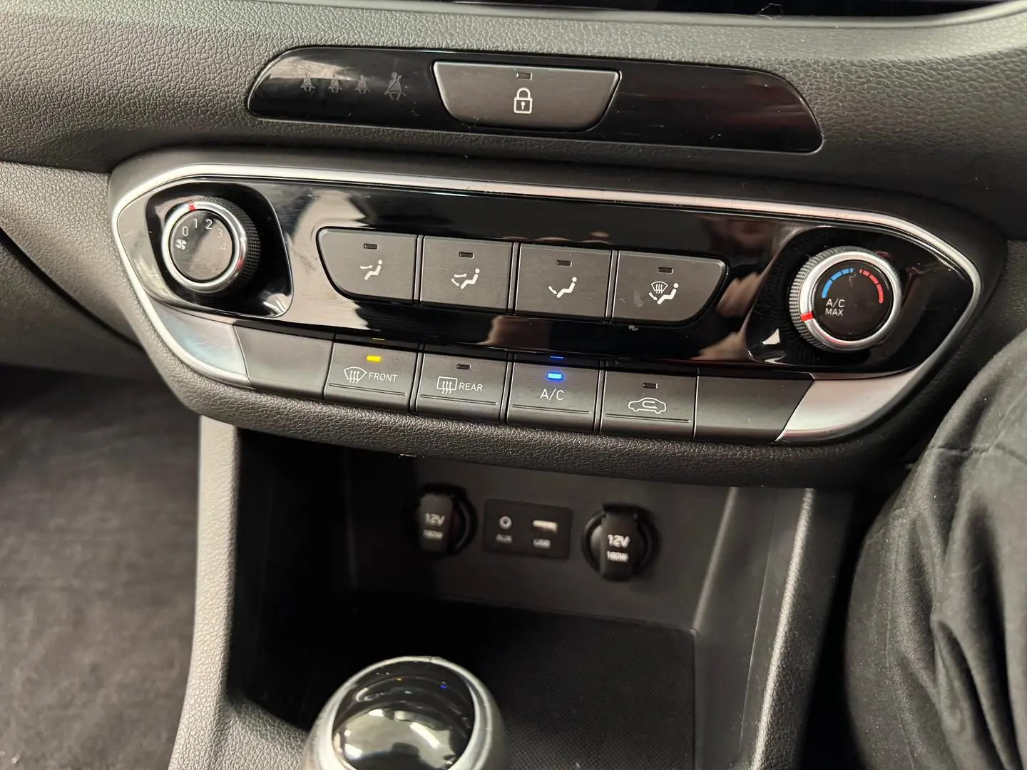 2019 Hyundai i30 Gallery Image 23