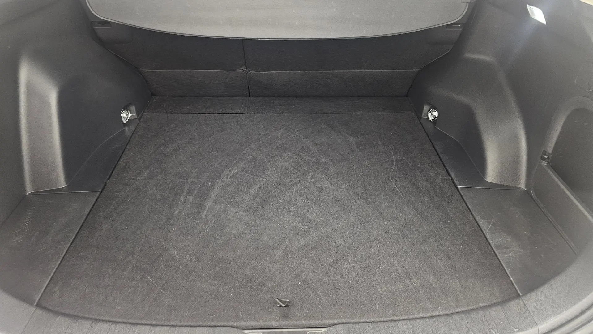 2022 Toyota RAV4 Gallery Image 18