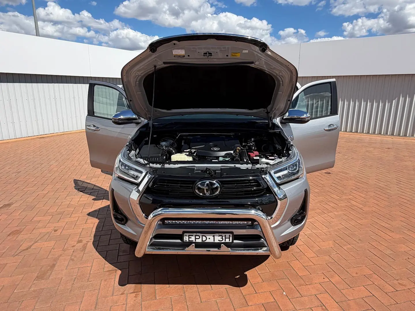 2021 Toyota Hilux Gallery Image 12