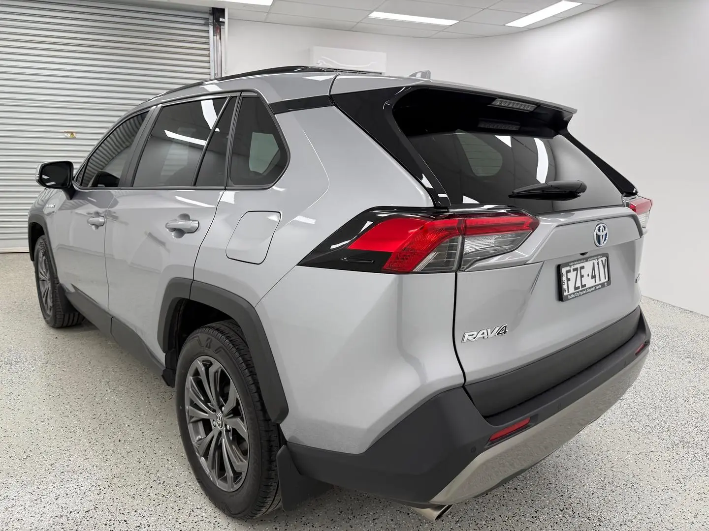 2023 Toyota RAV4 Gallery Image 5