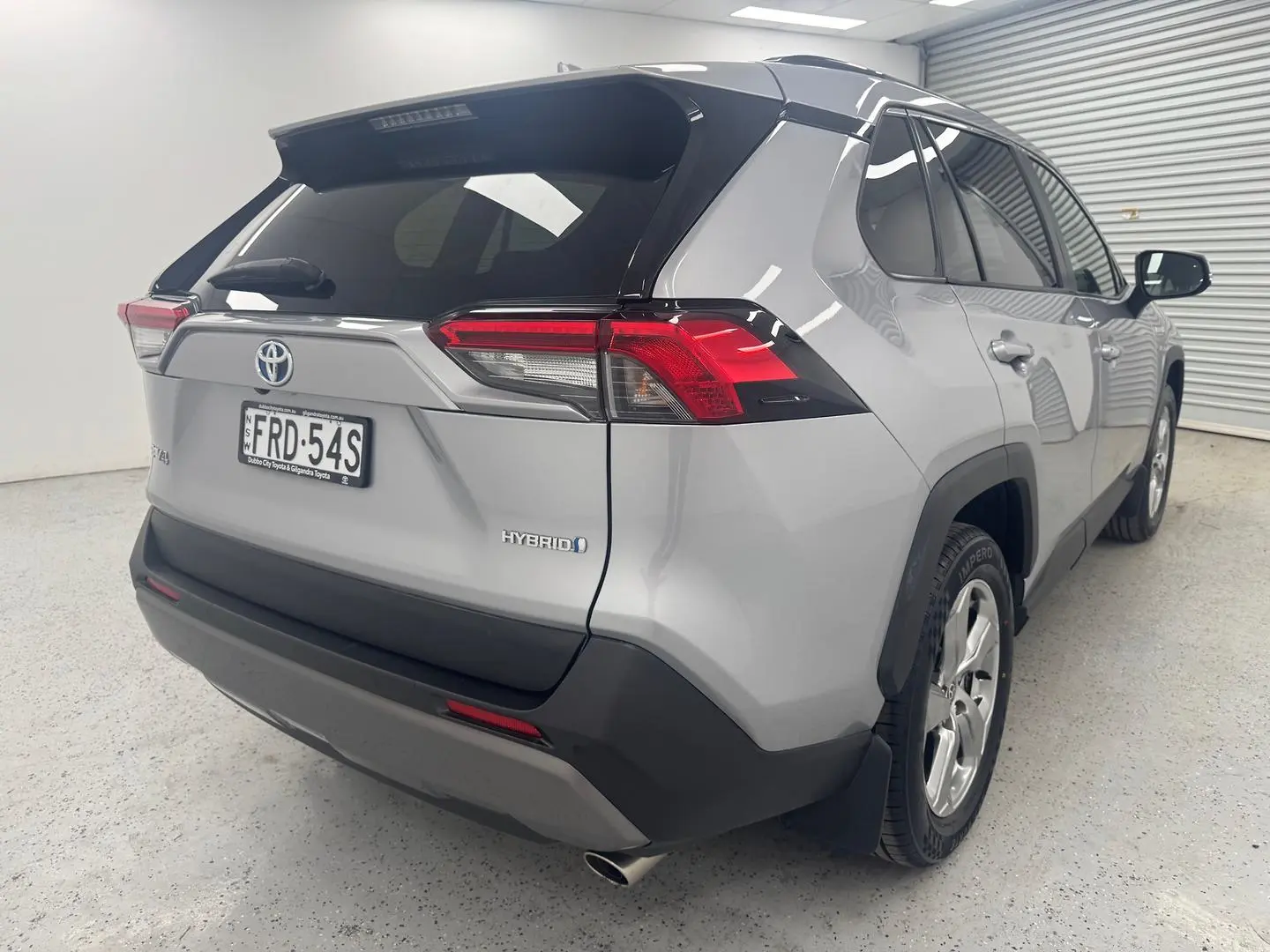 2020 Toyota RAV4 Gallery Image 3