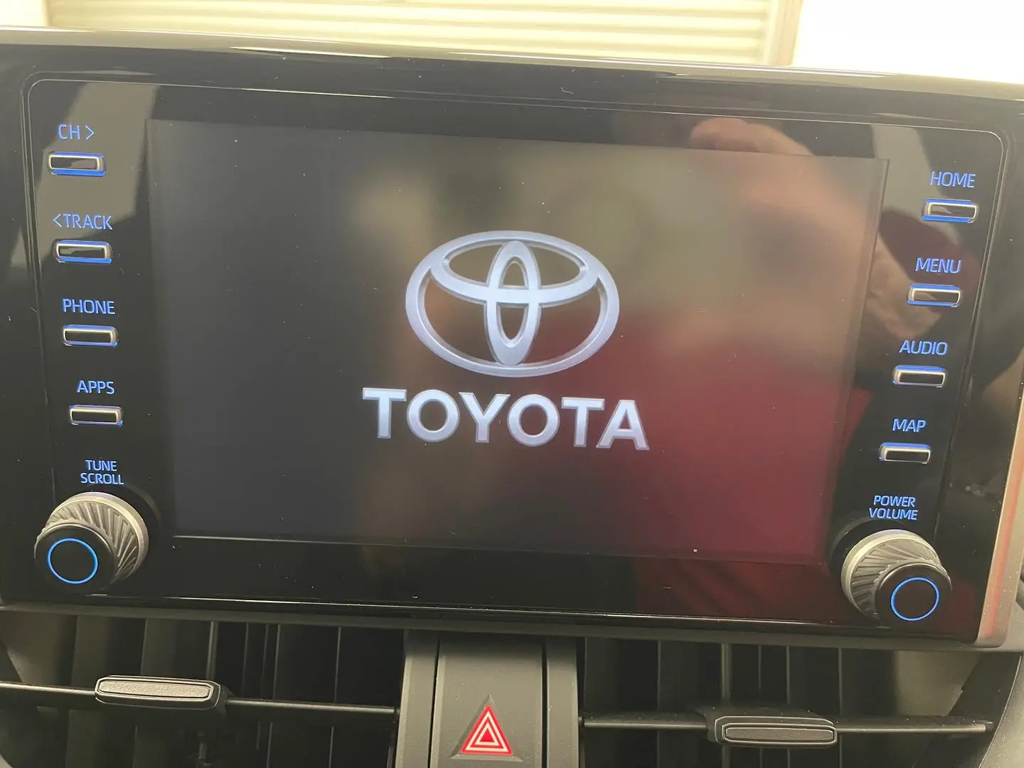 2021 Toyota RAV4 Gallery Image 25