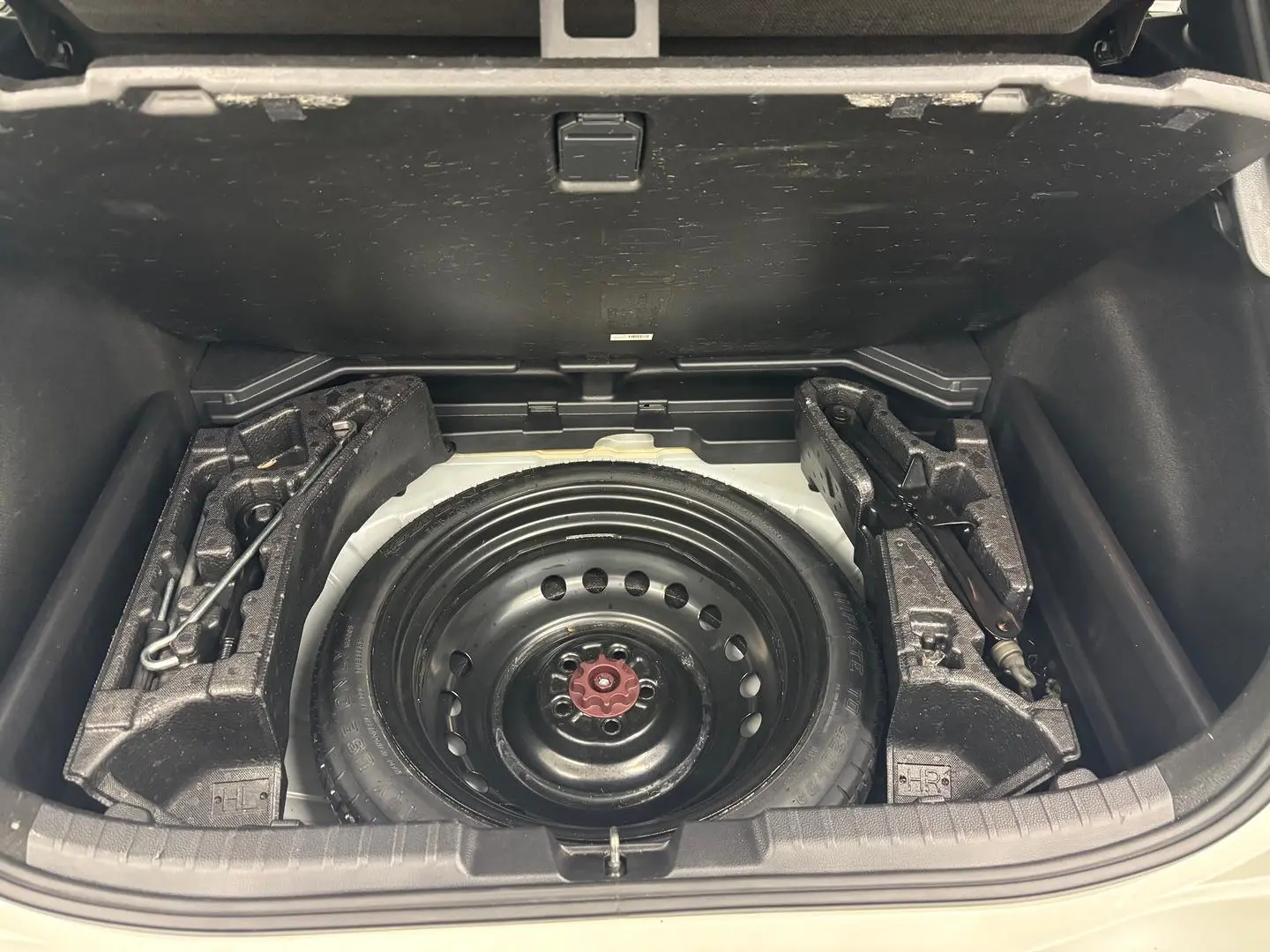 2019 Toyota Corolla Gallery Image 21