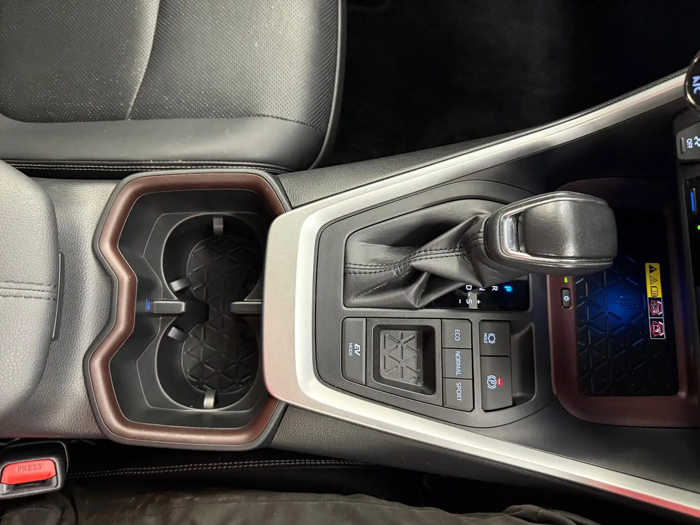 2023 Toyota RAV4 Gallery Image 37