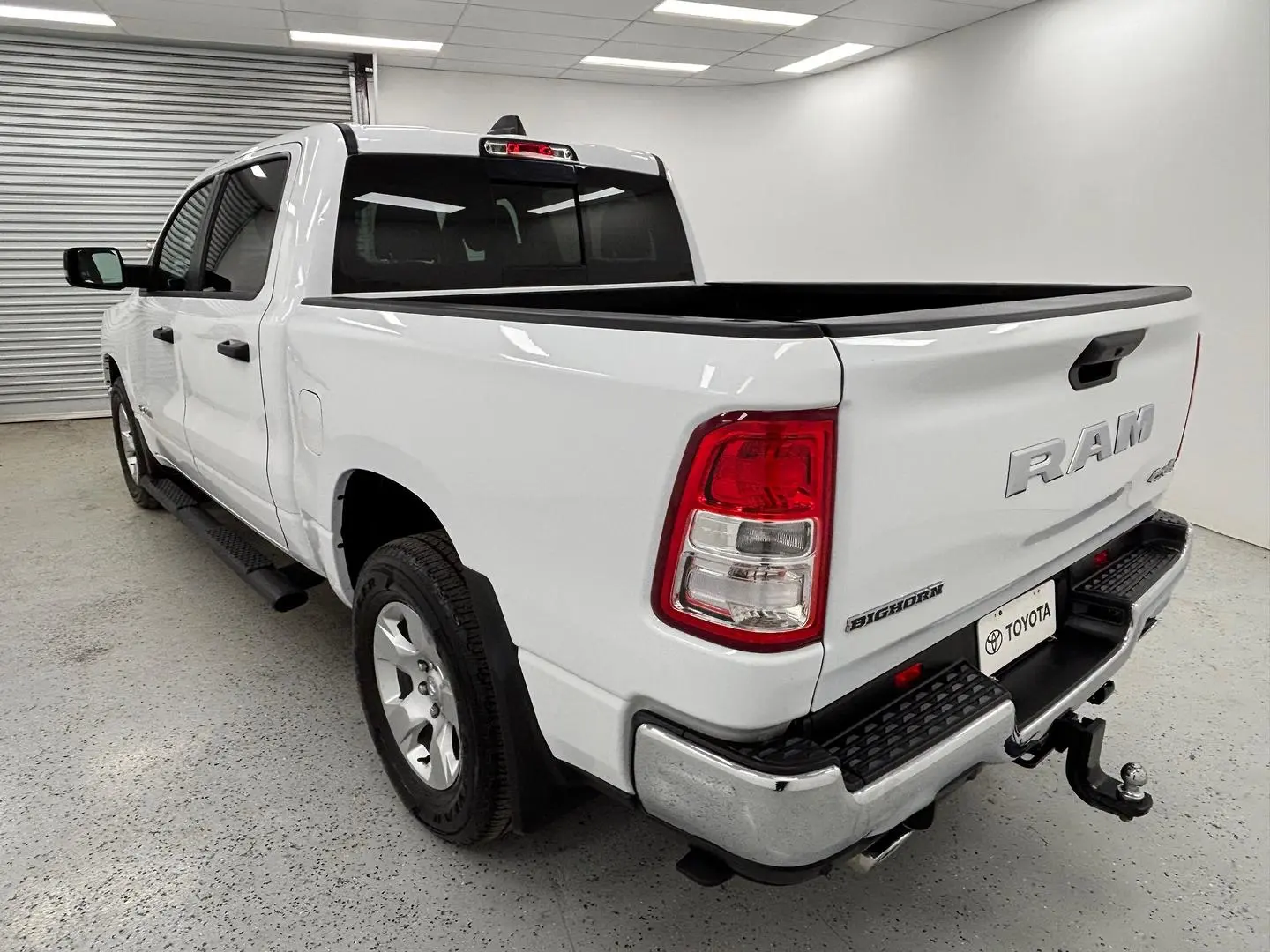 2023 RAM 1500 Gallery Image 5