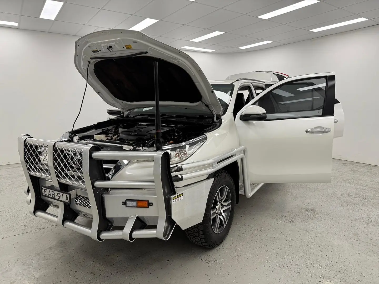 2019 Toyota Fortuner Gallery Image 8