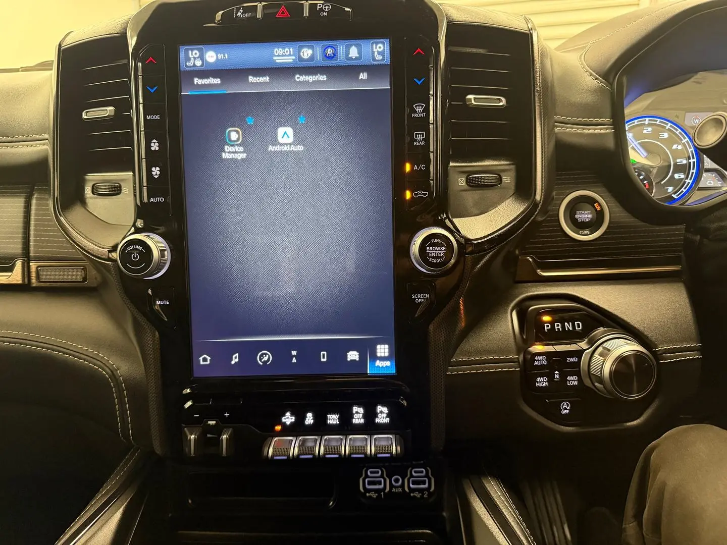 2022 RAM 1500 Gallery Image 28