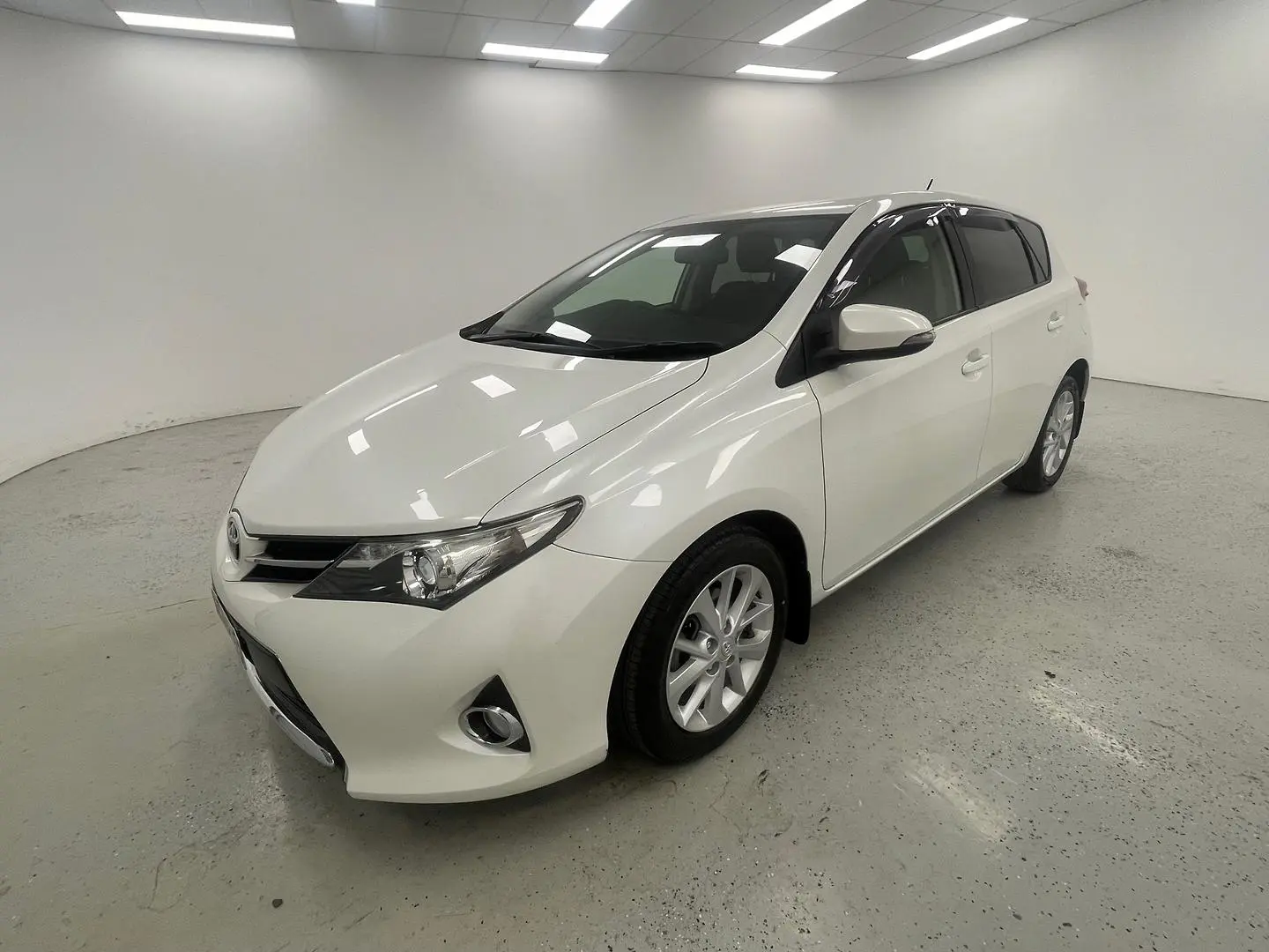 2015 Toyota Corolla Gallery Image 7