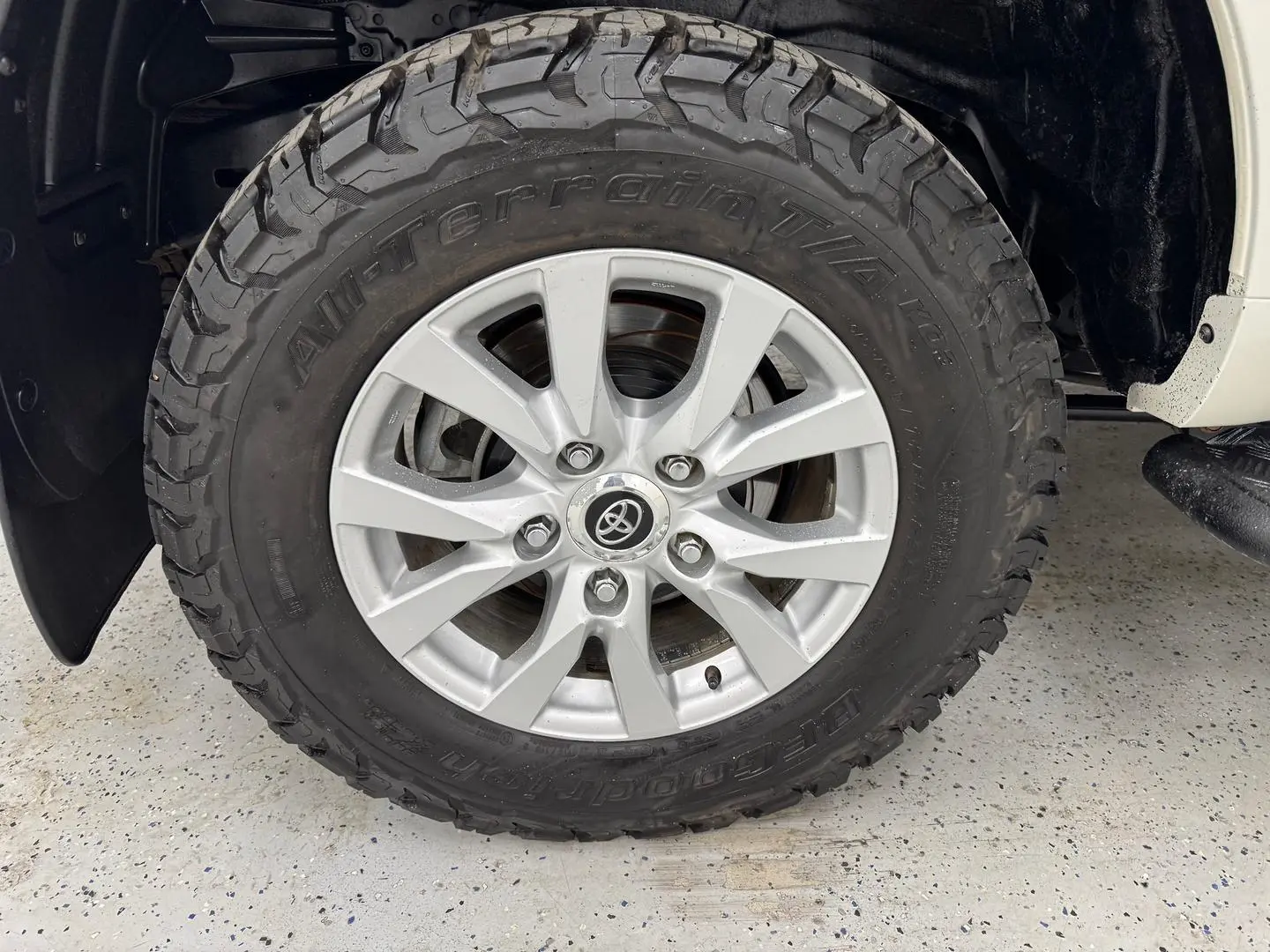 2020 Toyota Landcruiser Gallery Image 15