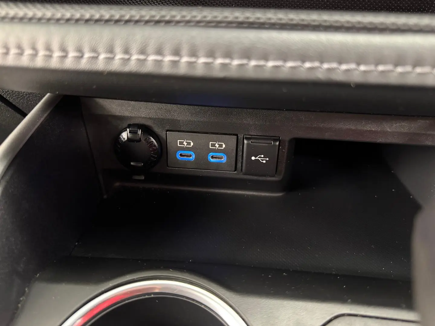 2021 Toyota Kluger Gallery Image 25