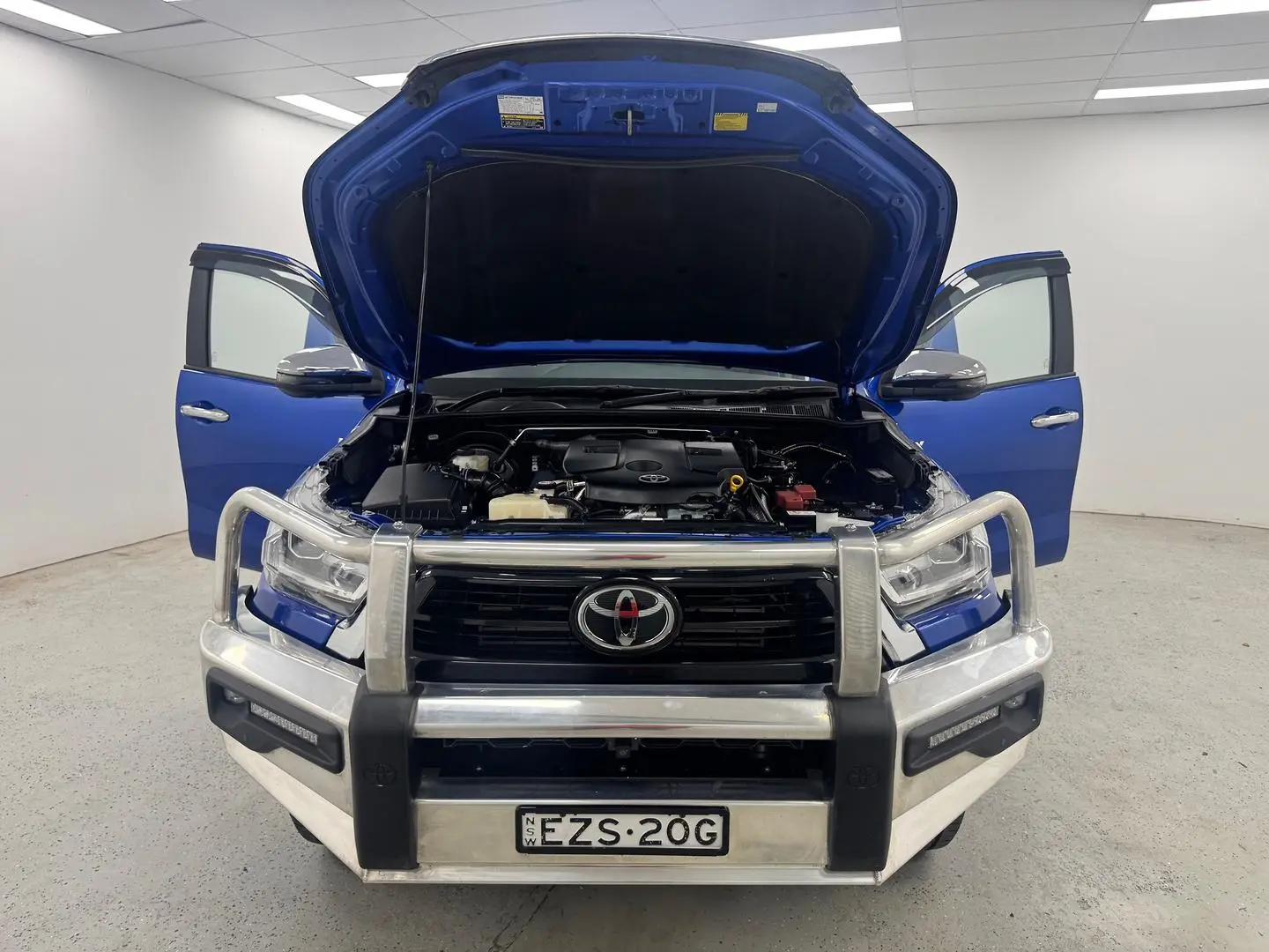 2023 Toyota Hilux Gallery Image 13