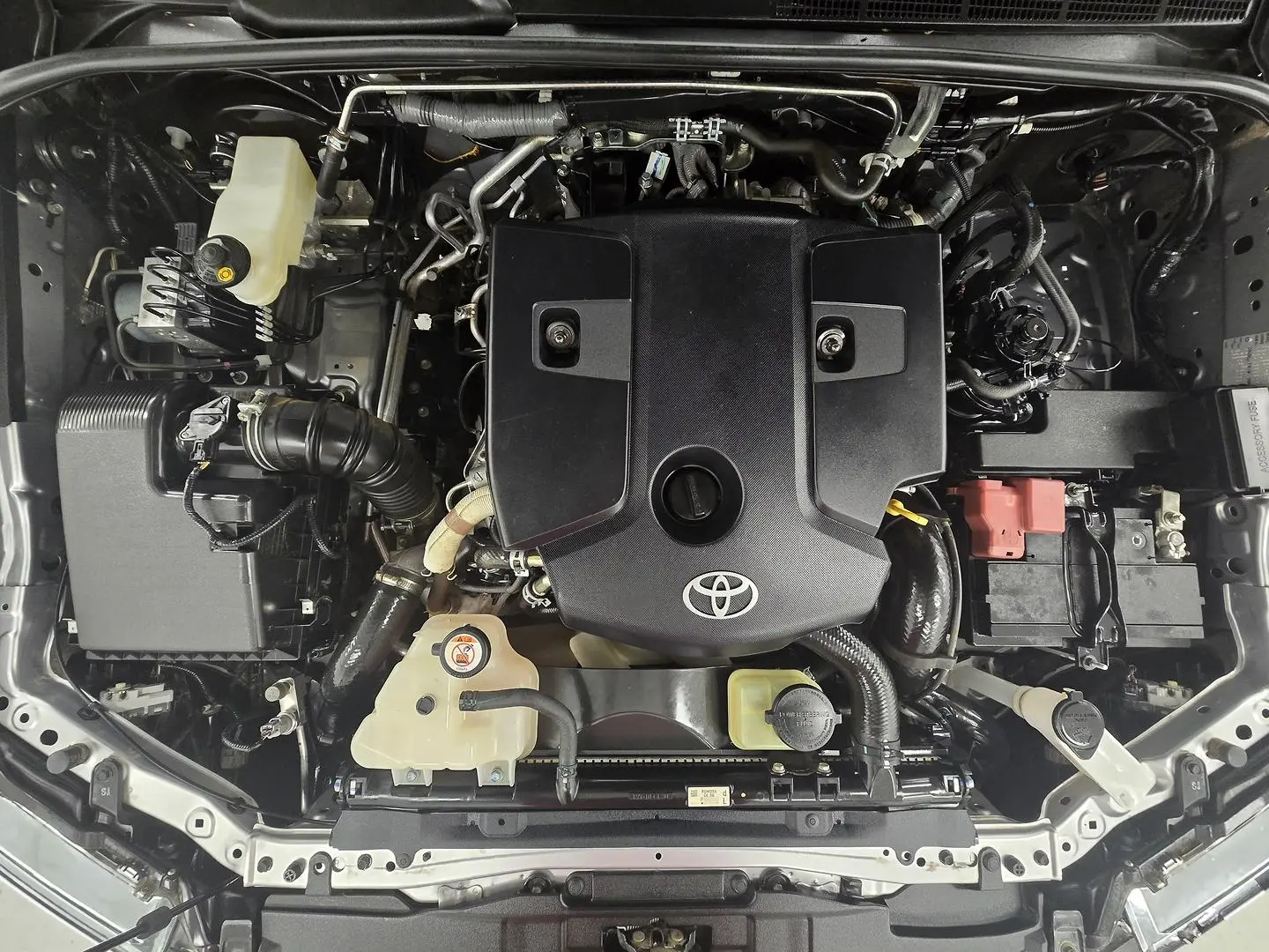 2017 Toyota Fortuner Gallery Image 15