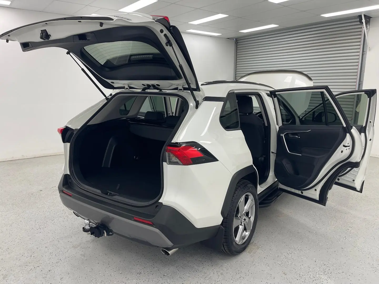 2021 Toyota RAV4 Gallery Image 10