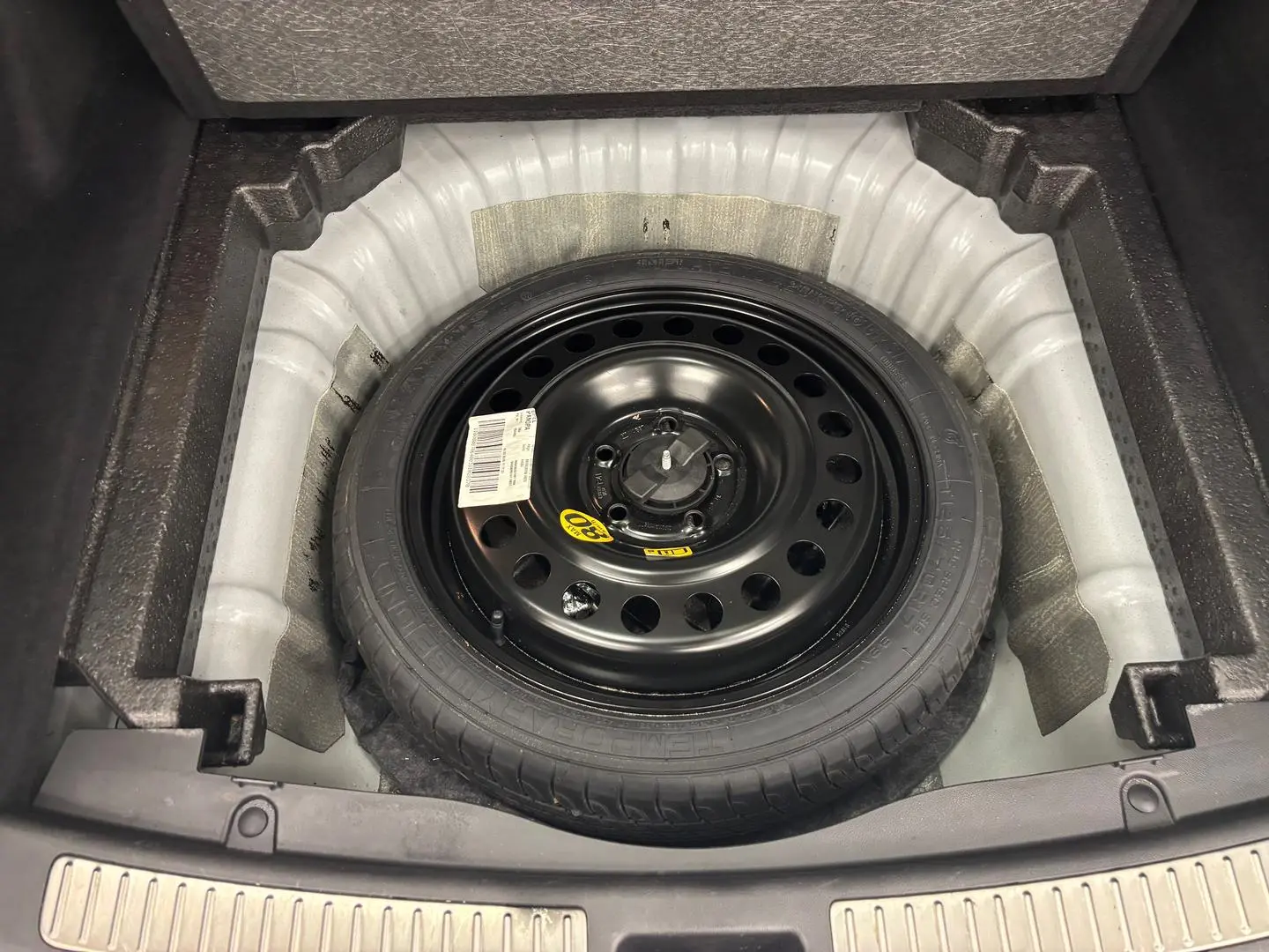 2018 Holden Commodore Gallery Image 21