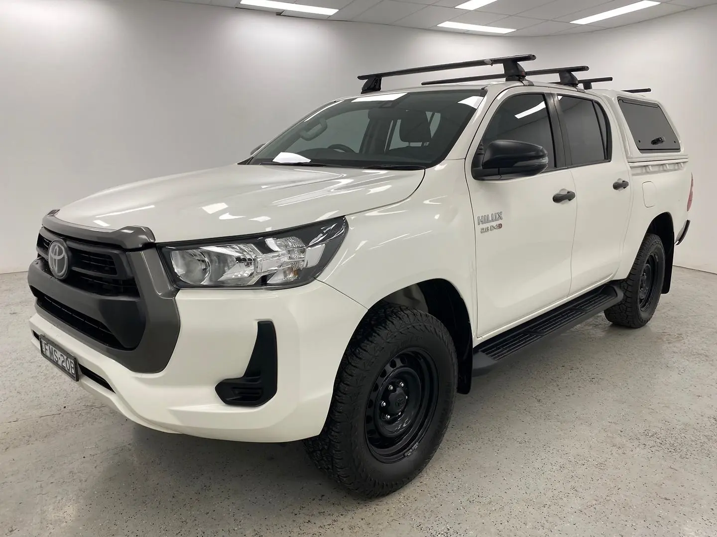 2021 Toyota Hilux Gallery Image 7