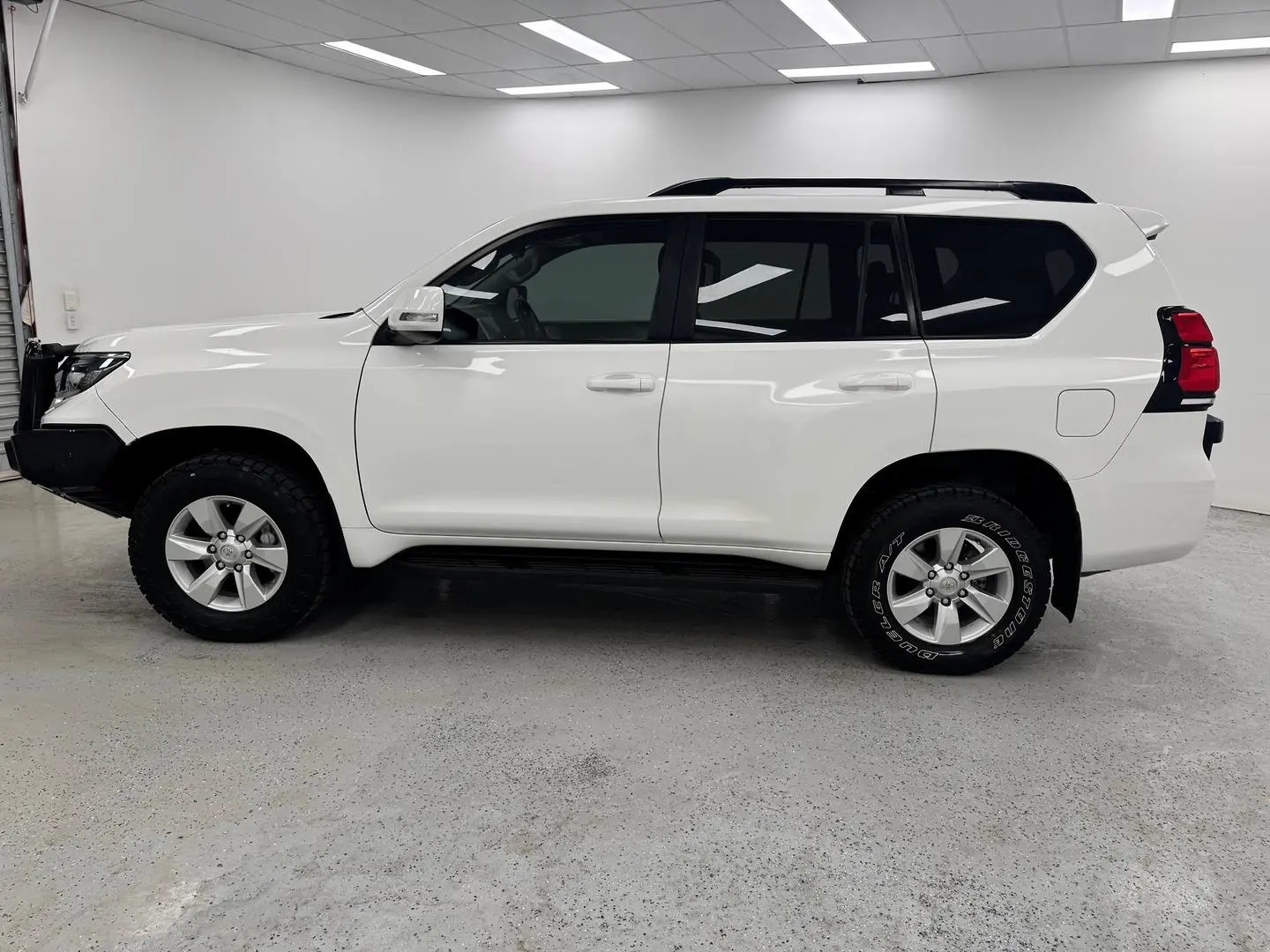 2020 Toyota Landcruiser Prado Gallery Image 5