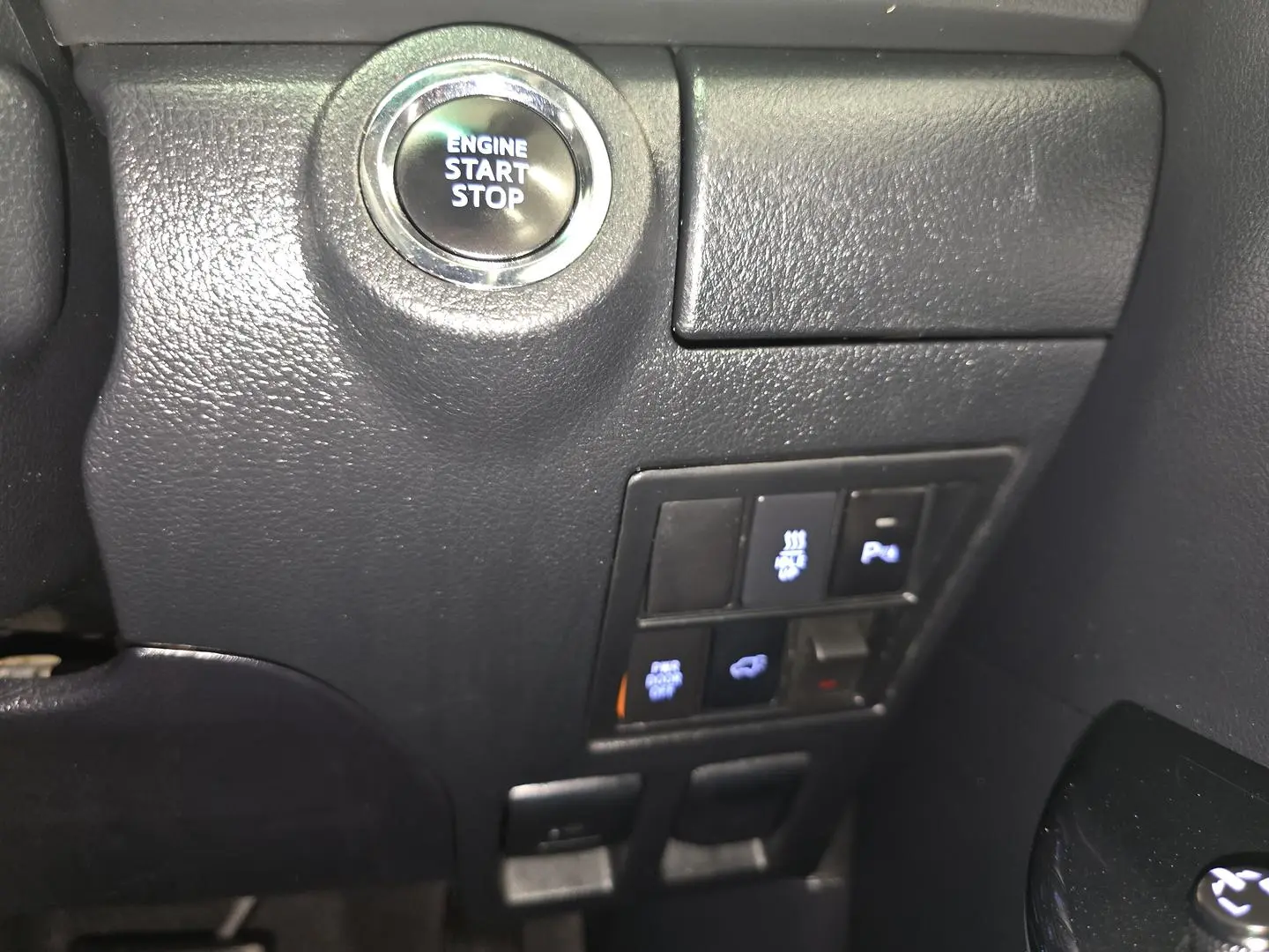 2017 Toyota Fortuner Gallery Image 24