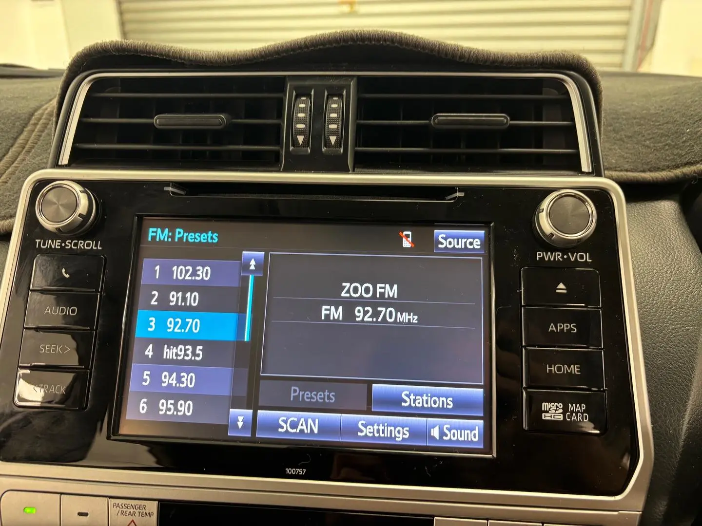 2018 Toyota Landcruiser Prado Gallery Image 28