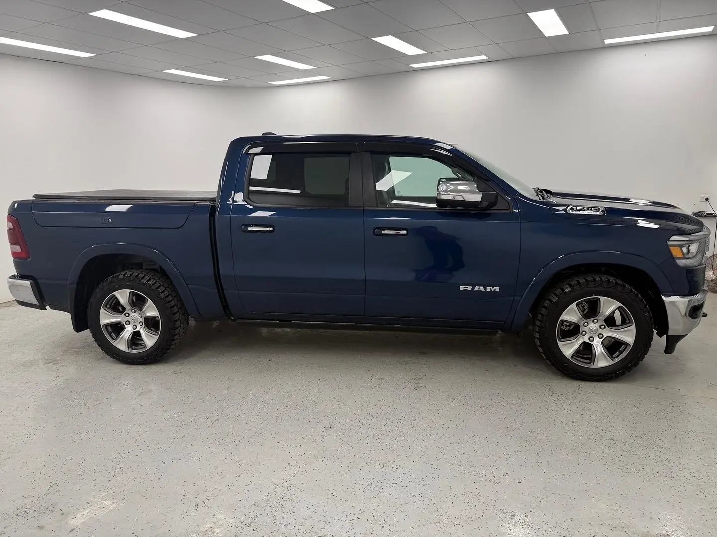 2022 RAM 1500 Gallery Image 2