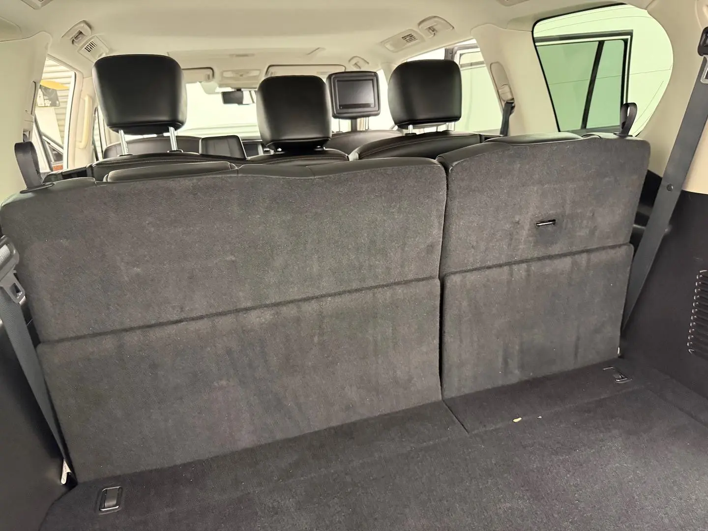 2020 Nissan Patrol Gallery Image 18