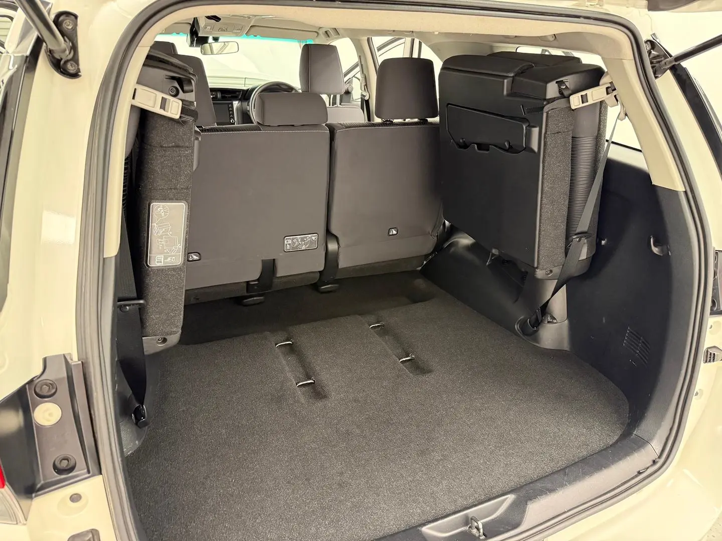 2024 Toyota Fortuner Gallery Image 16